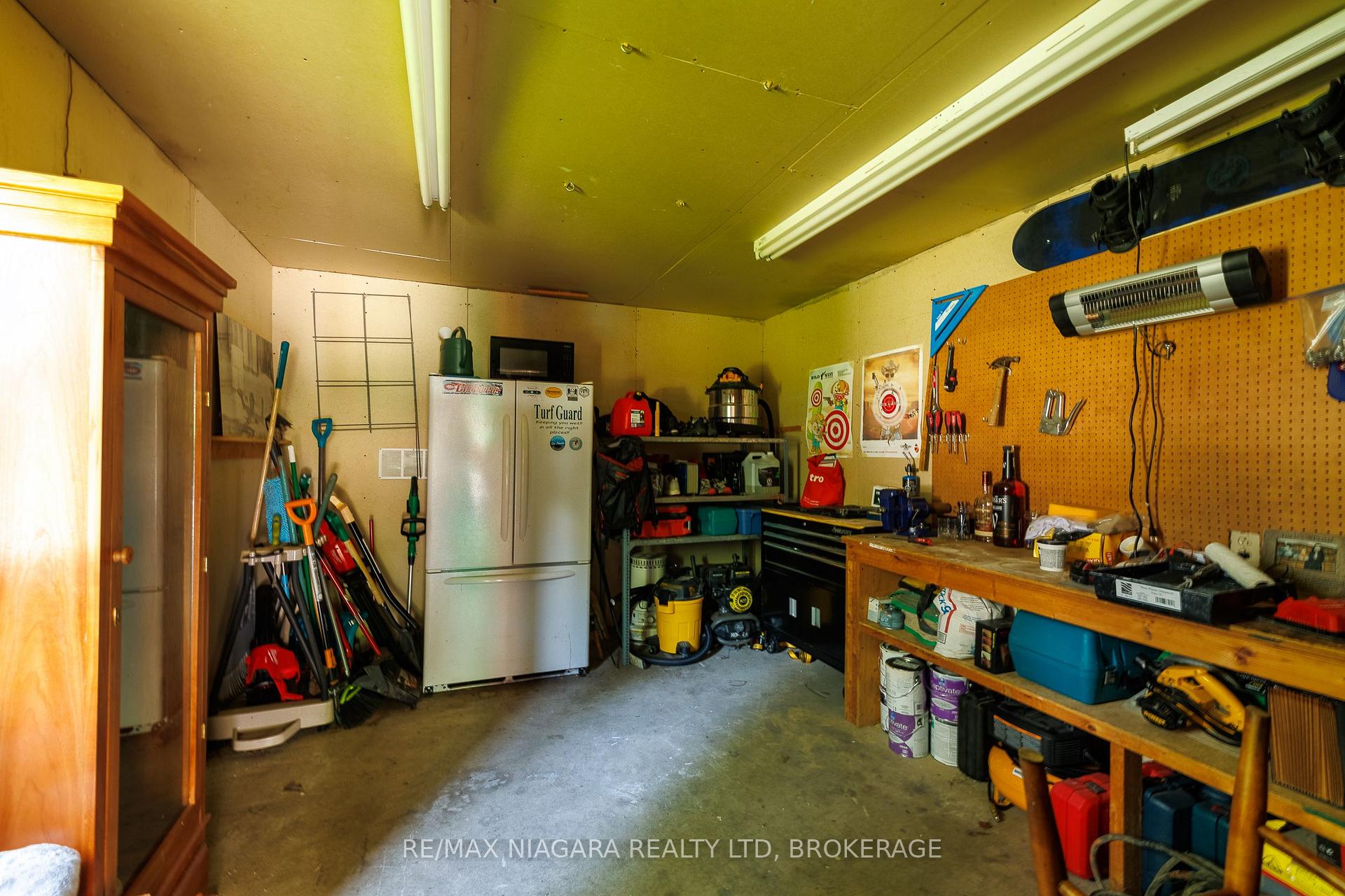 Photo 26 of 3273 Addison Avenue, Niagara Falls, Church's Lane — HOMEH