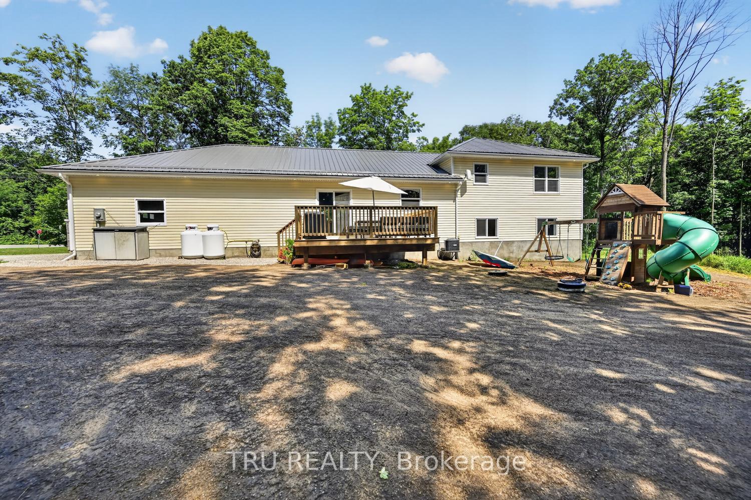 Photo 9 of 2 Baker Road, Elizabethtown-Kitley, Elizabethtown Kitley (Old K.) Twp — HOMEH