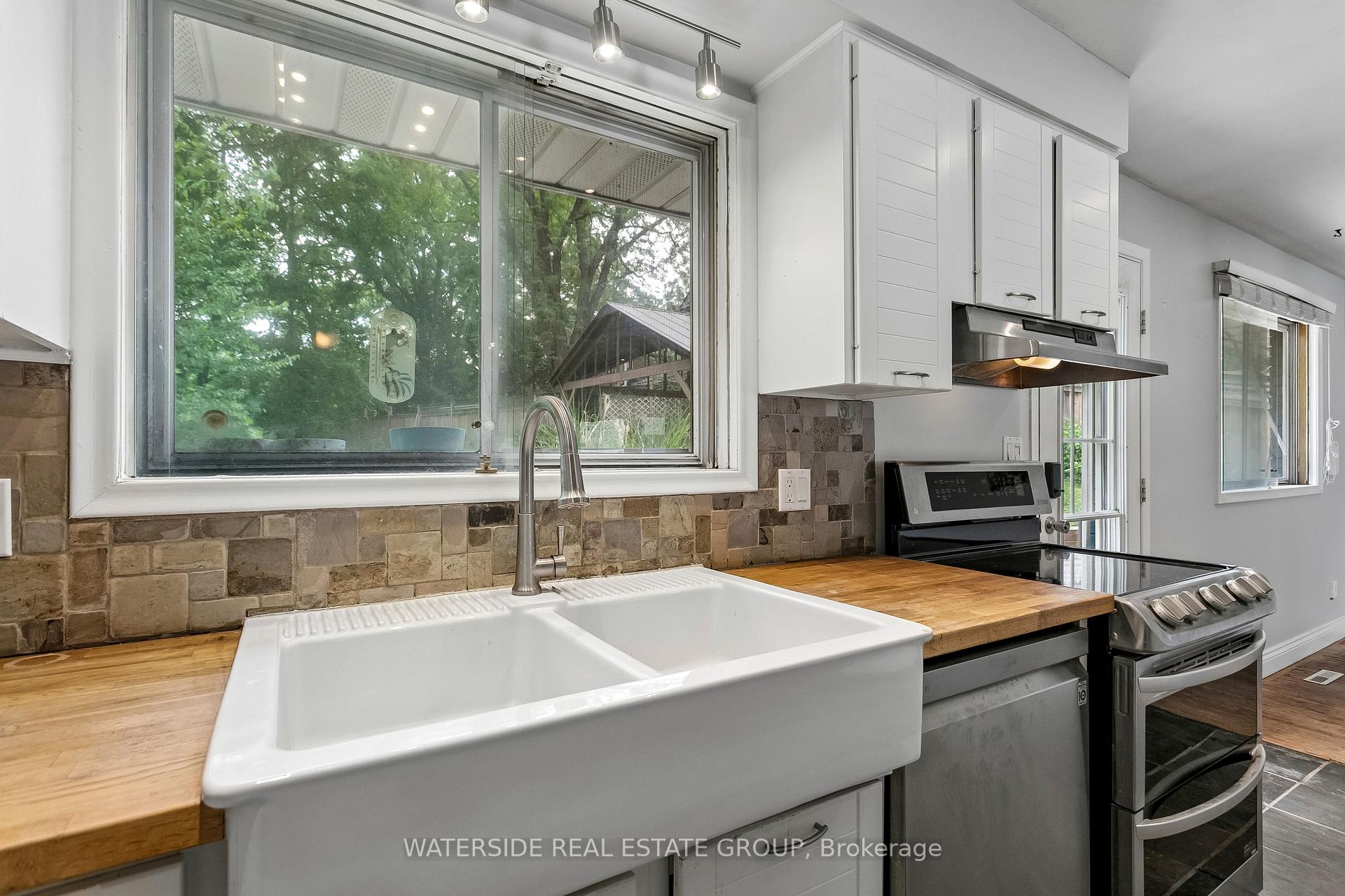 Photo 11 of 77A Creighton Road, Hamilton, Dundas — HOMEH