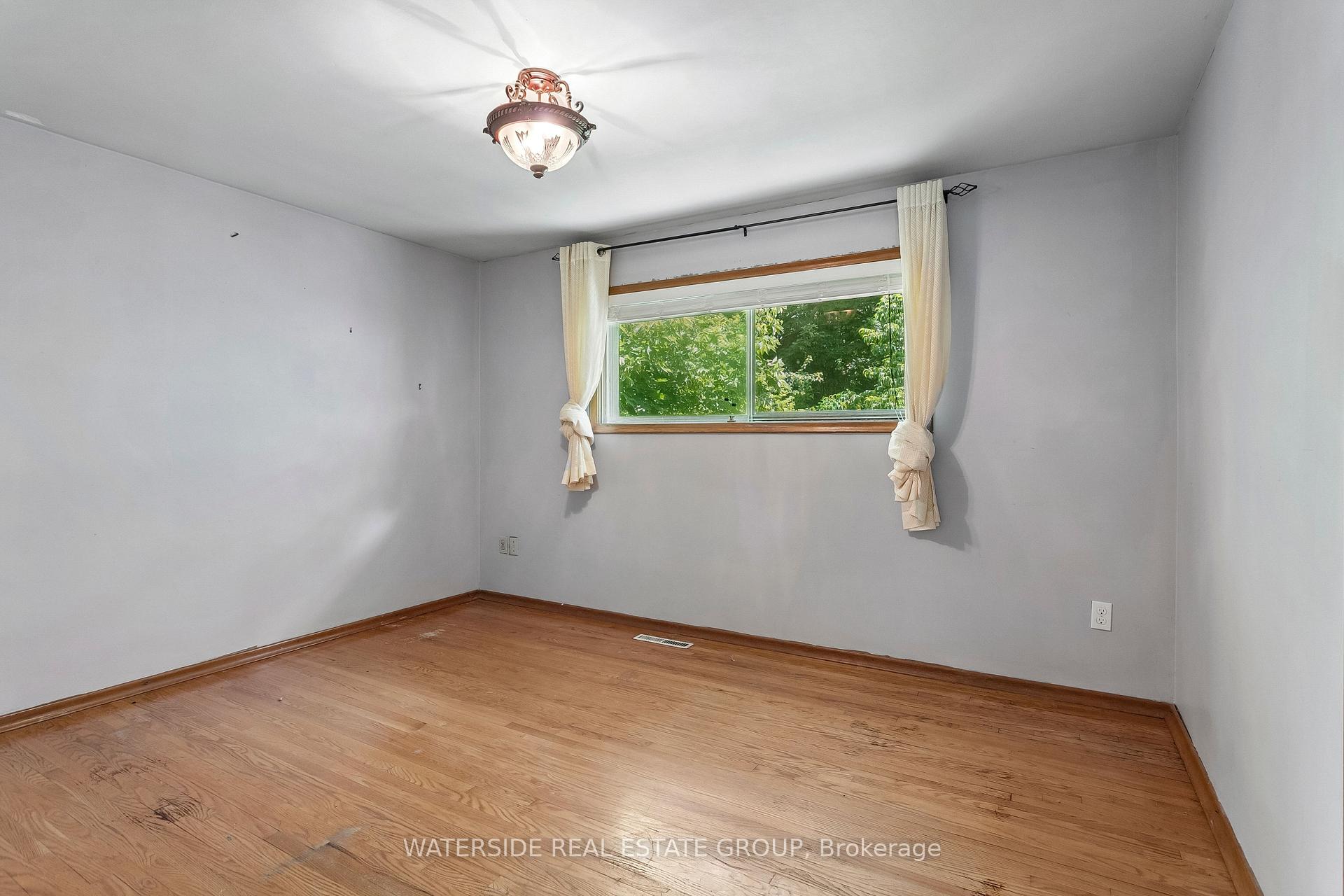 Photo 18 of 77A Creighton Road, Hamilton, Dundas — HOMEH