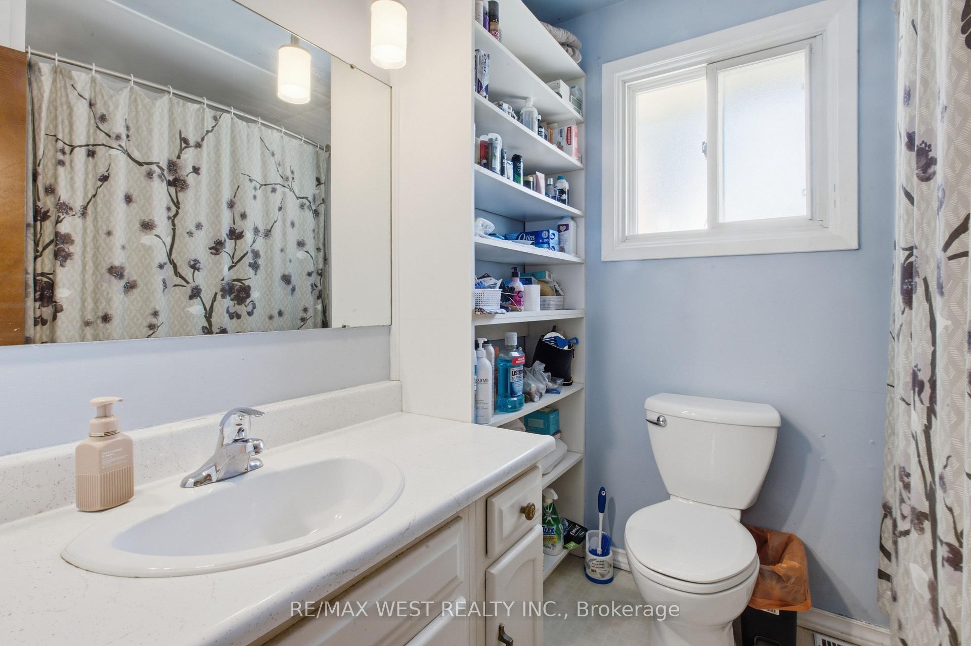 Photo 13 of 453 Leonard Avenue, Welland, Prince Charles — HOMEH