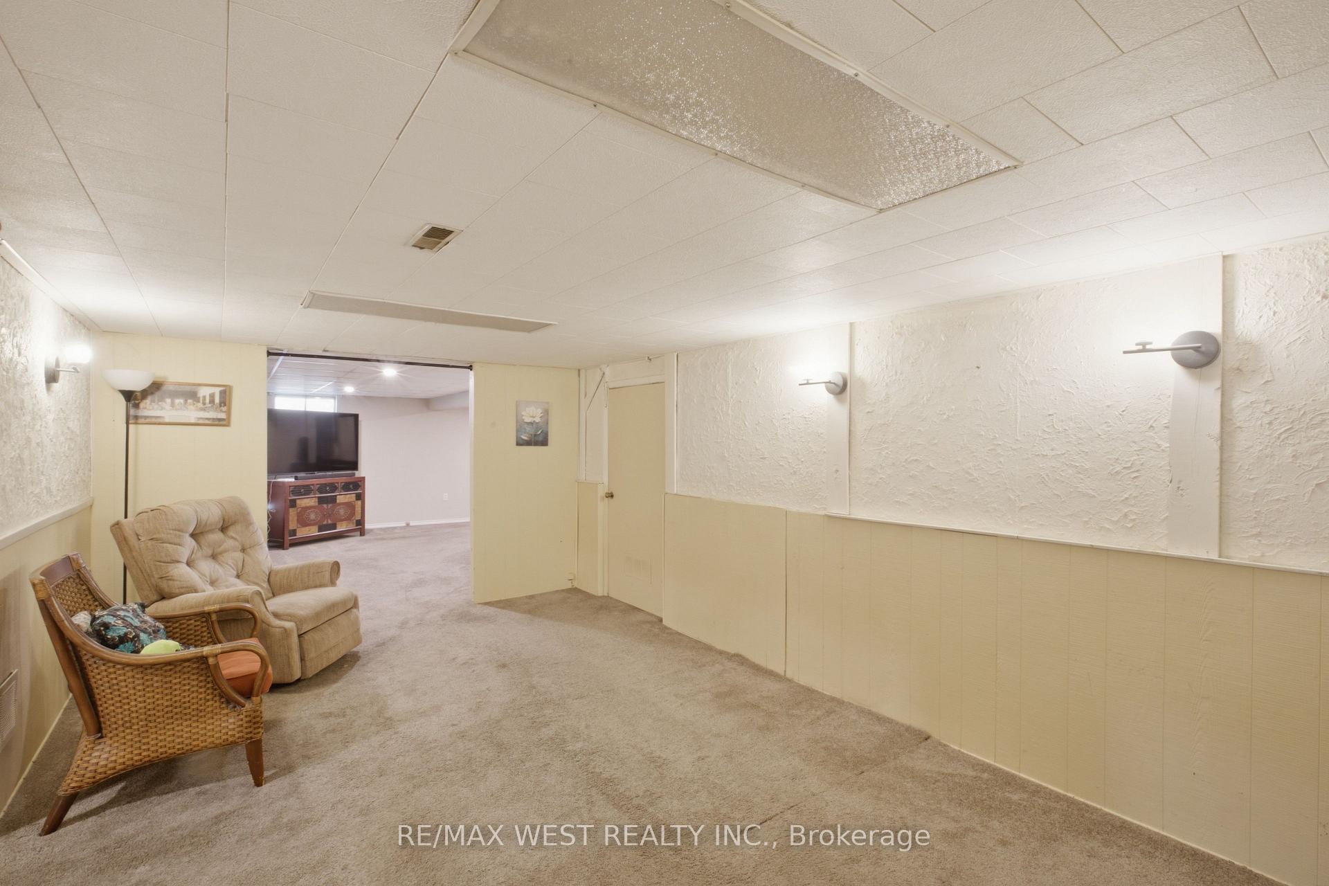 Photo 23 of 453 Leonard Avenue, Welland, Prince Charles — HOMEH