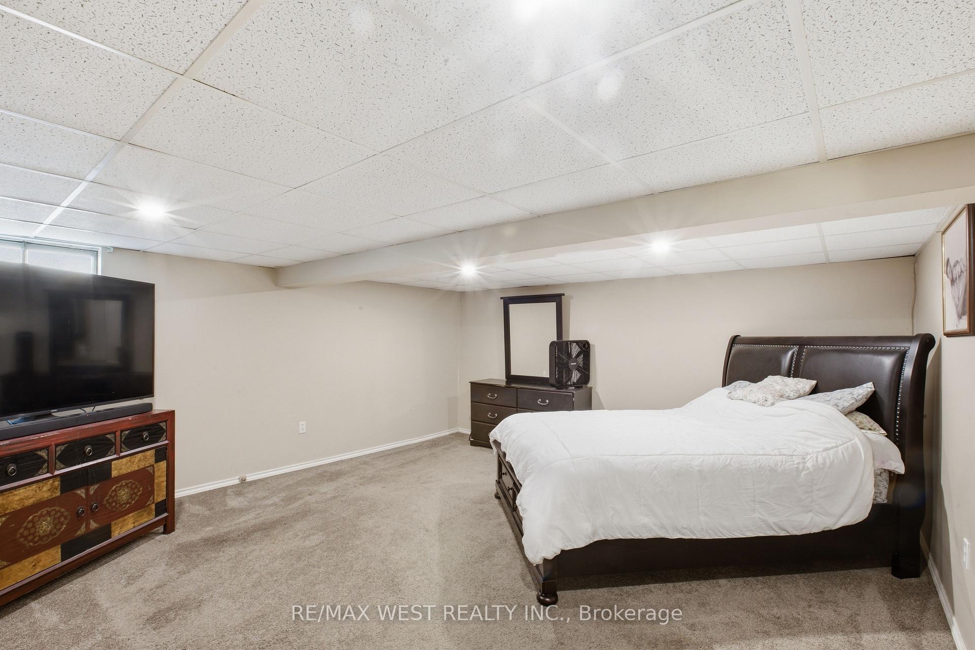 Photo 24 of 453 Leonard Avenue, Welland, Prince Charles — HOMEH