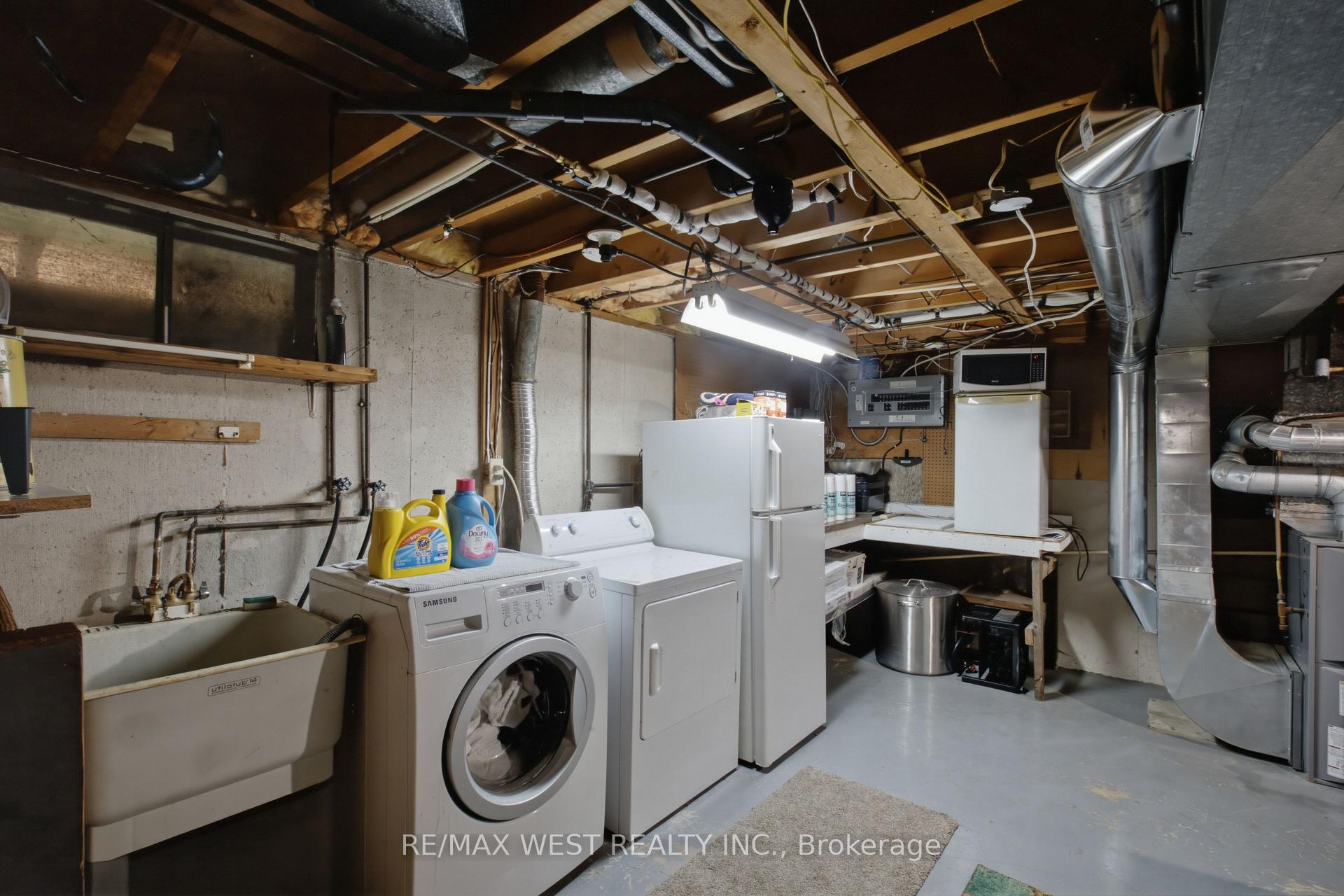 Photo 27 of 453 Leonard Avenue, Welland, Prince Charles — HOMEH