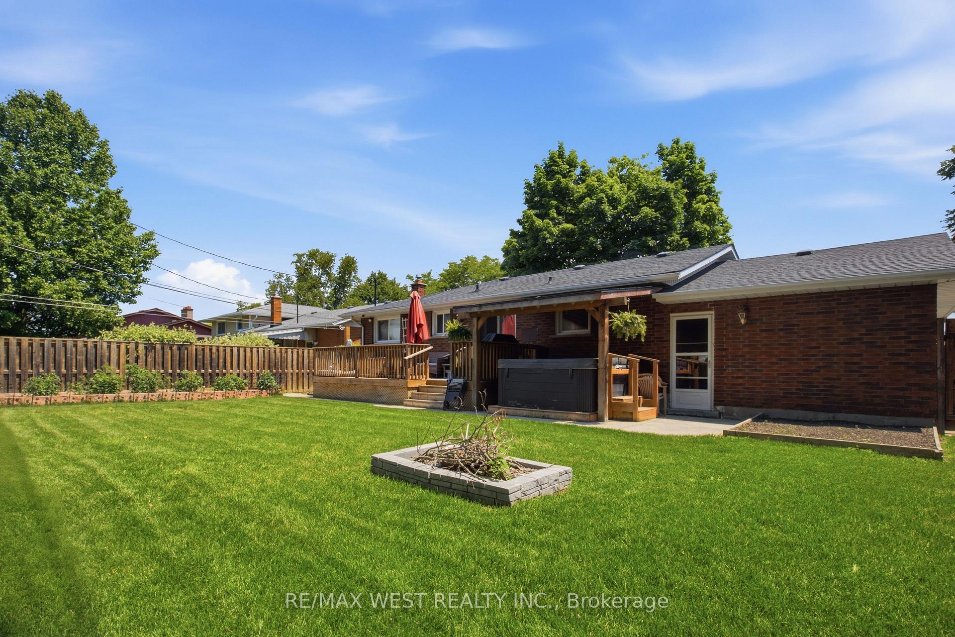 Photo 31 of 453 Leonard Avenue, Welland, Prince Charles — HOMEH