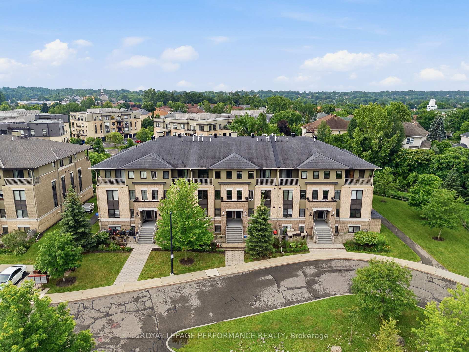 Photo 2 of Unit B, 285 Titanium Private, Ottawa, Convent Glen North — HOMEH