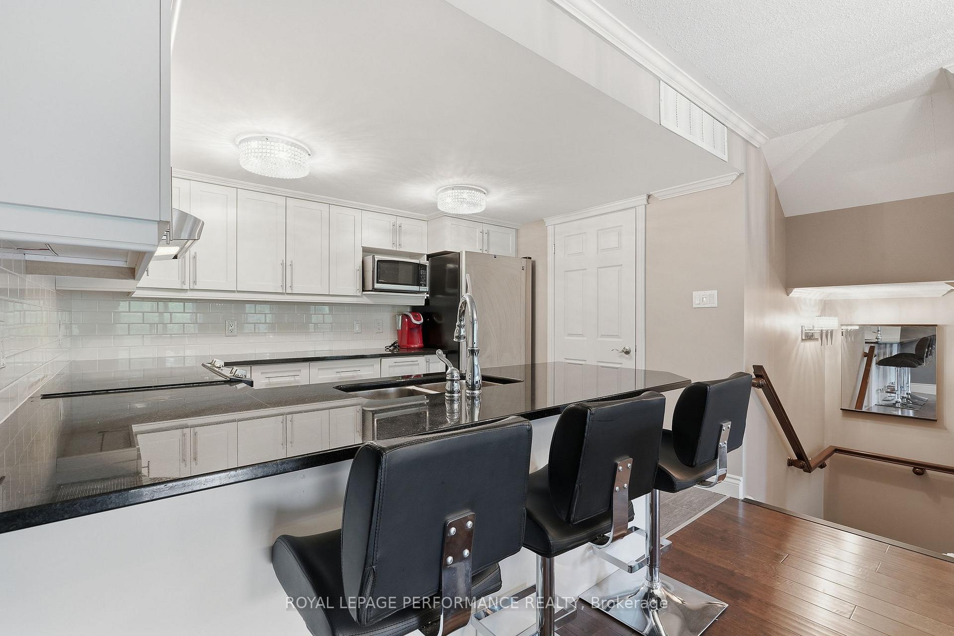 Photo 7 of Unit B, 285 Titanium Private, Ottawa, Convent Glen North — HOMEH