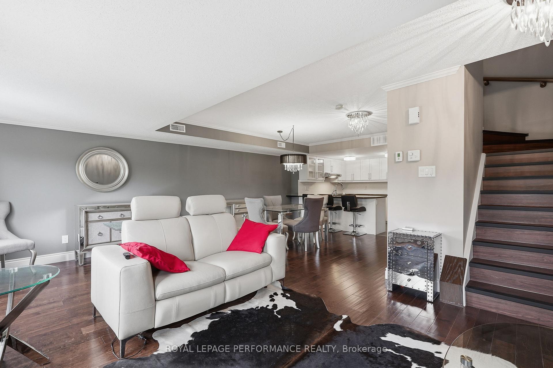 Photo 14 of Unit B, 285 Titanium Private, Ottawa, Convent Glen North — HOMEH
