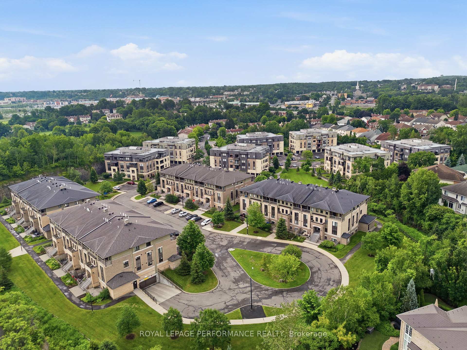 Photo 23 of Unit B, 285 Titanium Private, Ottawa, Convent Glen North — HOMEH