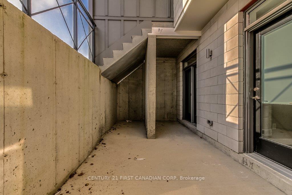 Photo 17 of Unit 42, 275 Callaway Road, London, North R — HOMEH