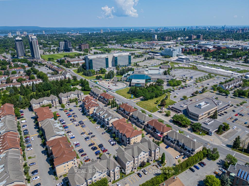 Photo 4 of Unit 2, 176 Paseo Private, Ottawa, Centrepointe — HOMEH