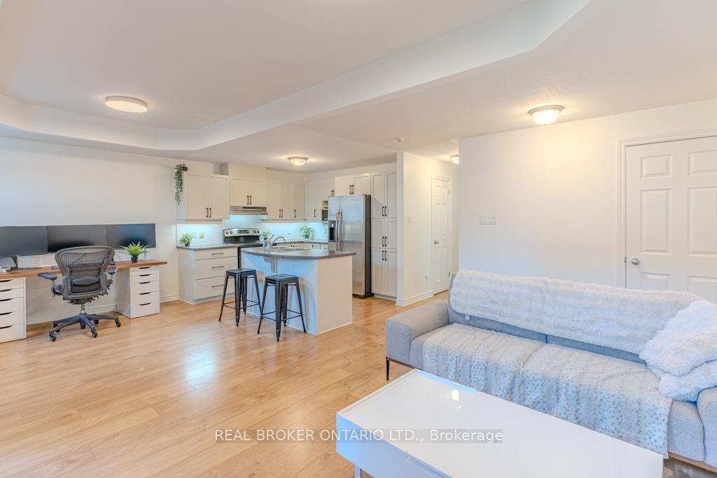 Photo 9 of Unit 2, 176 Paseo Private, Ottawa, Centrepointe — HOMEH