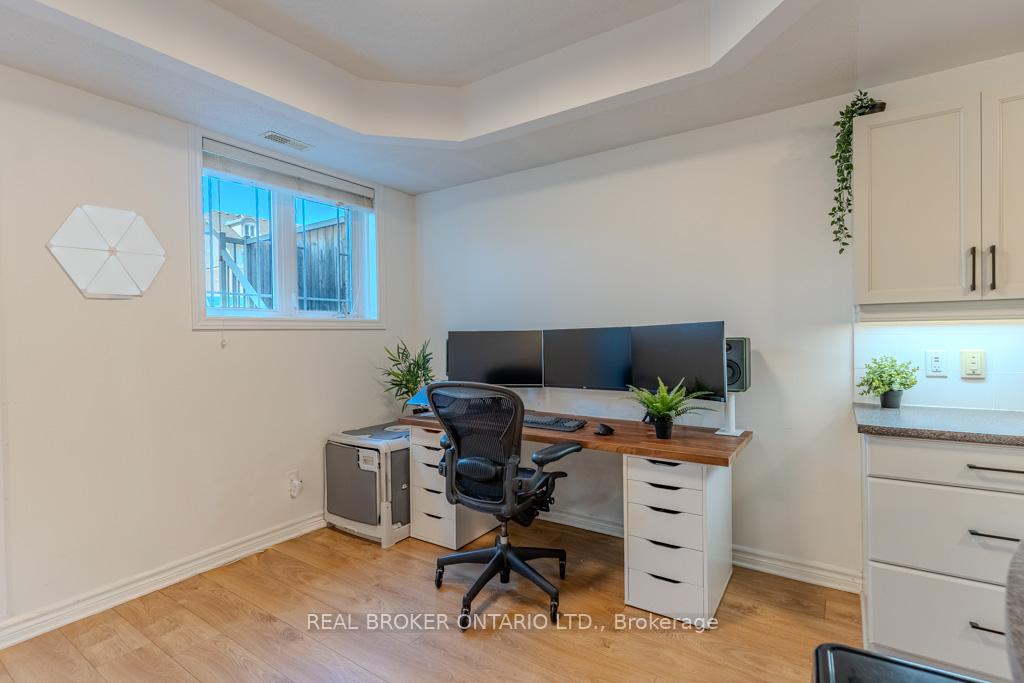 Photo 13 of Unit 2, 176 Paseo Private, Ottawa, Centrepointe — HOMEH