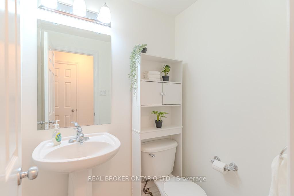 Photo 19 of Unit 2, 176 Paseo Private, Ottawa, Centrepointe — HOMEH