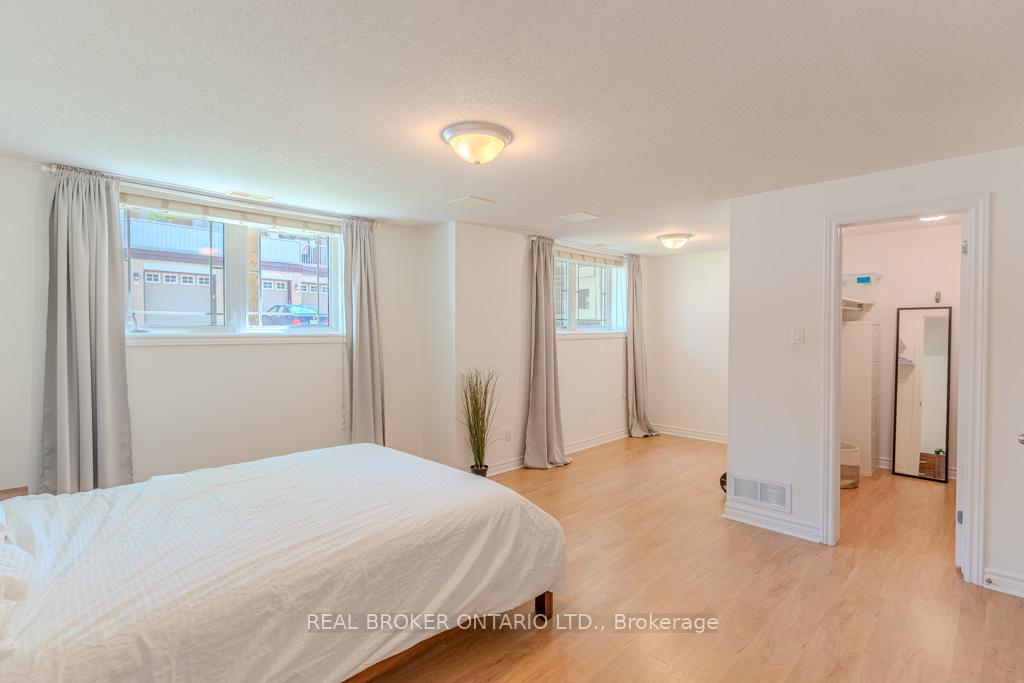 Photo 21 of Unit 2, 176 Paseo Private, Ottawa, Centrepointe — HOMEH