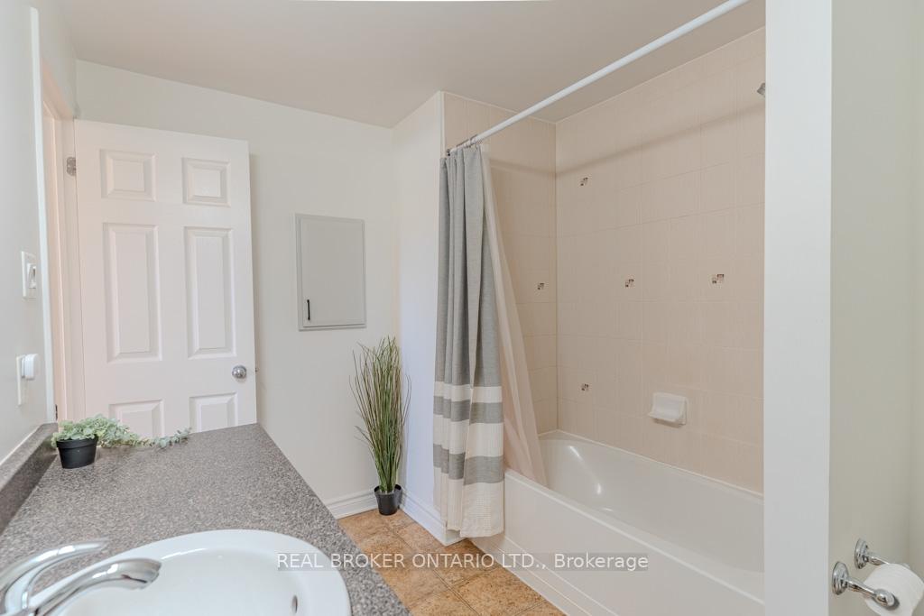 Photo 27 of Unit 2, 176 Paseo Private, Ottawa, Centrepointe — HOMEH