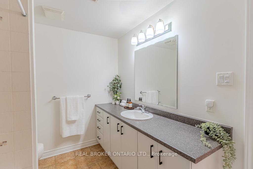 Photo 28 of Unit 2, 176 Paseo Private, Ottawa, Centrepointe — HOMEH