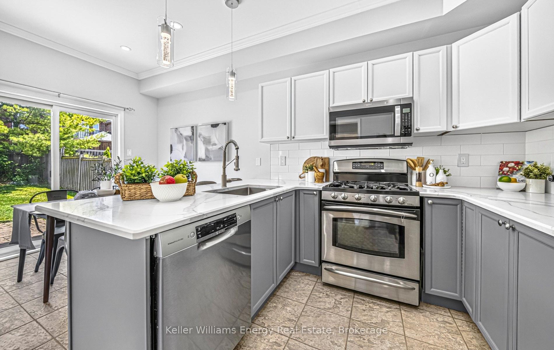 Photo 20 of 839 Ormond Drive, Oshawa, Samac — HOMEH
