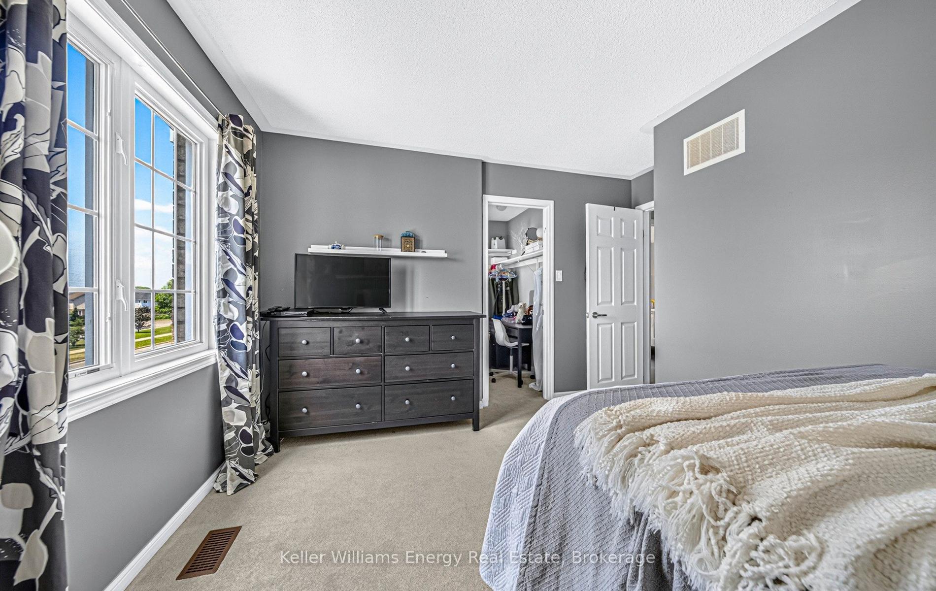 Photo 32 of 839 Ormond Drive, Oshawa, Samac — HOMEH