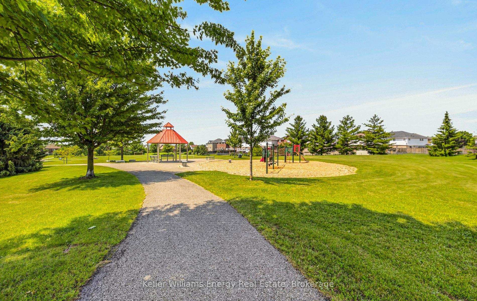 Photo 40 of 839 Ormond Drive, Oshawa, Samac — HOMEH