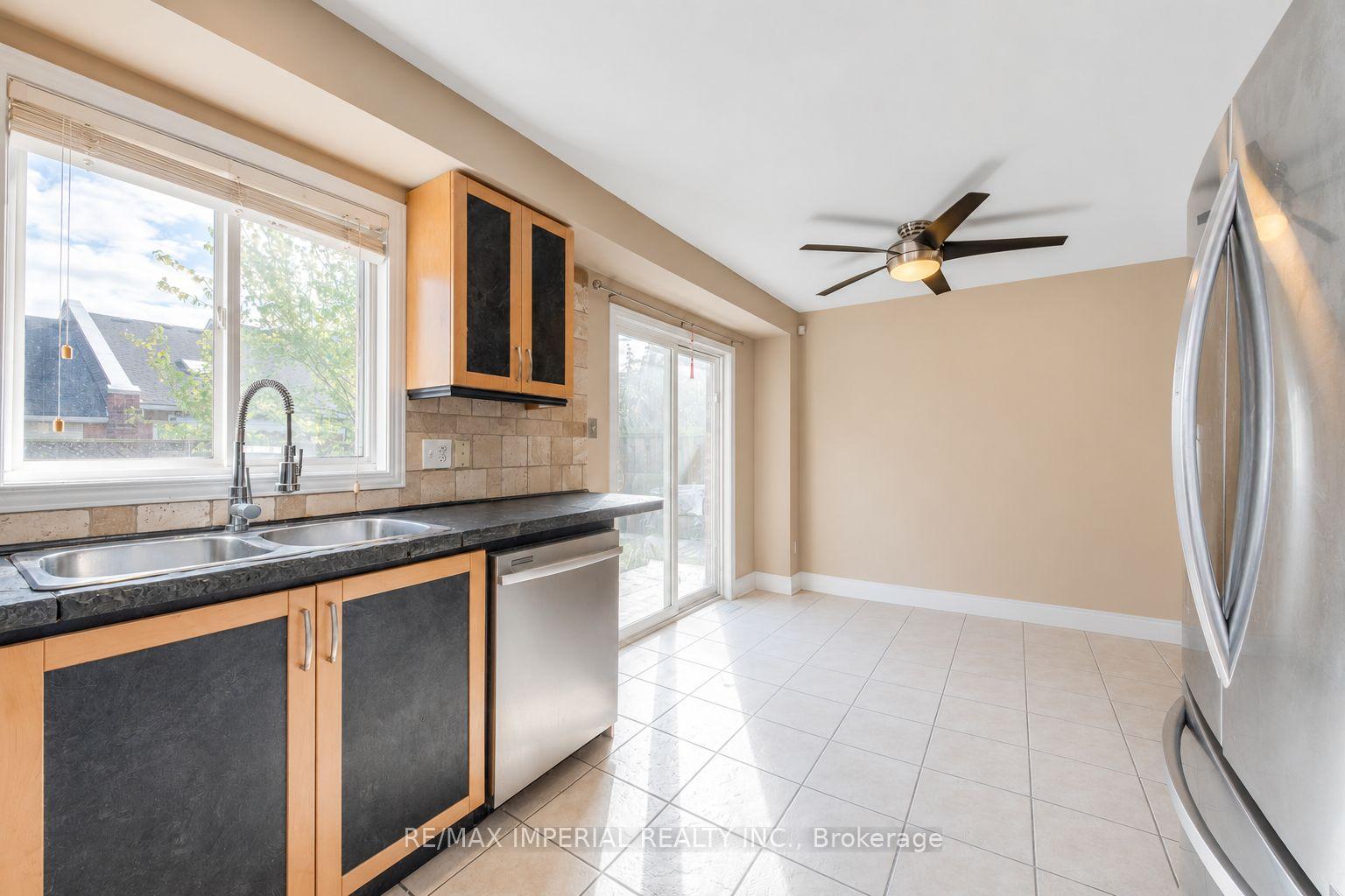 Photo 25 of Unit 25, 7 Southside Place, Hamilton, Mountview — HOMEH