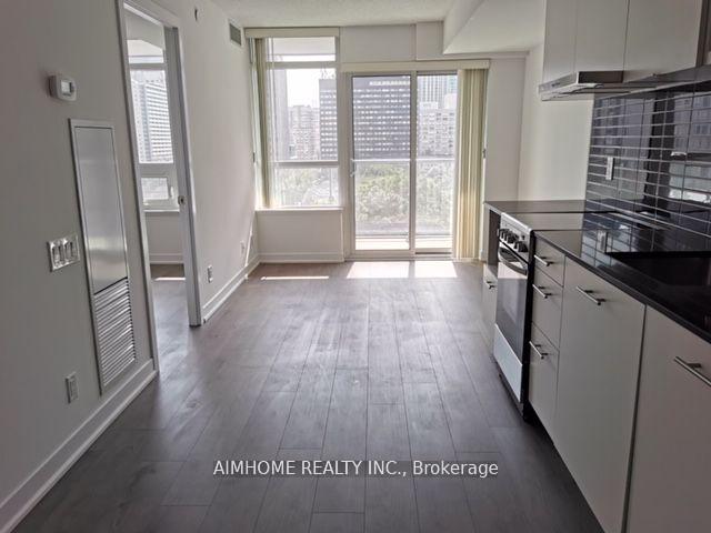 Photo 8 of Unit 901, 365 Church Street, Toronto, Church-Yonge Corridor — HOMEH
