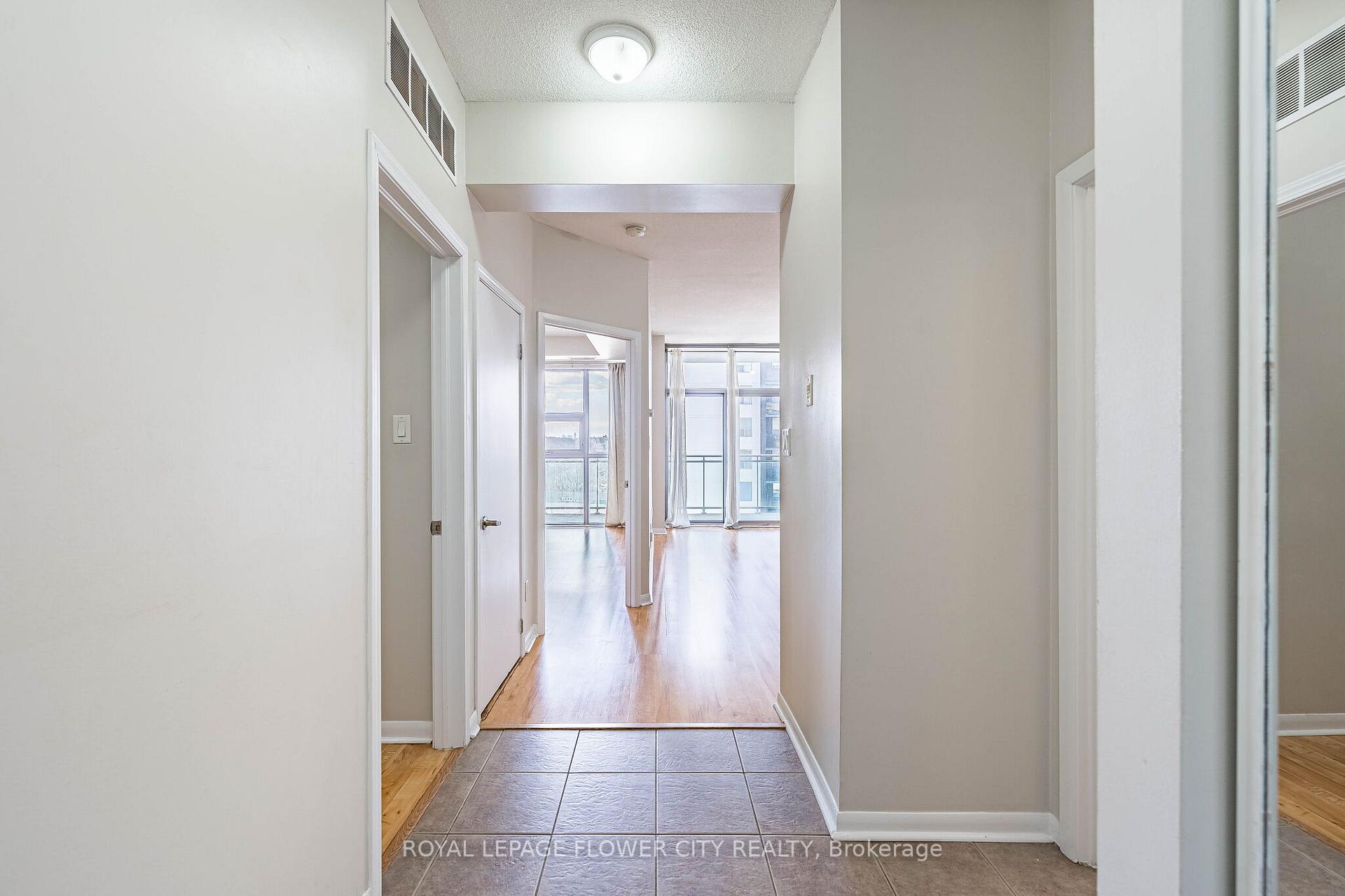 Photo 10 of Unit 907, 2464 Weston Road, North York, Weston — HOMEH
