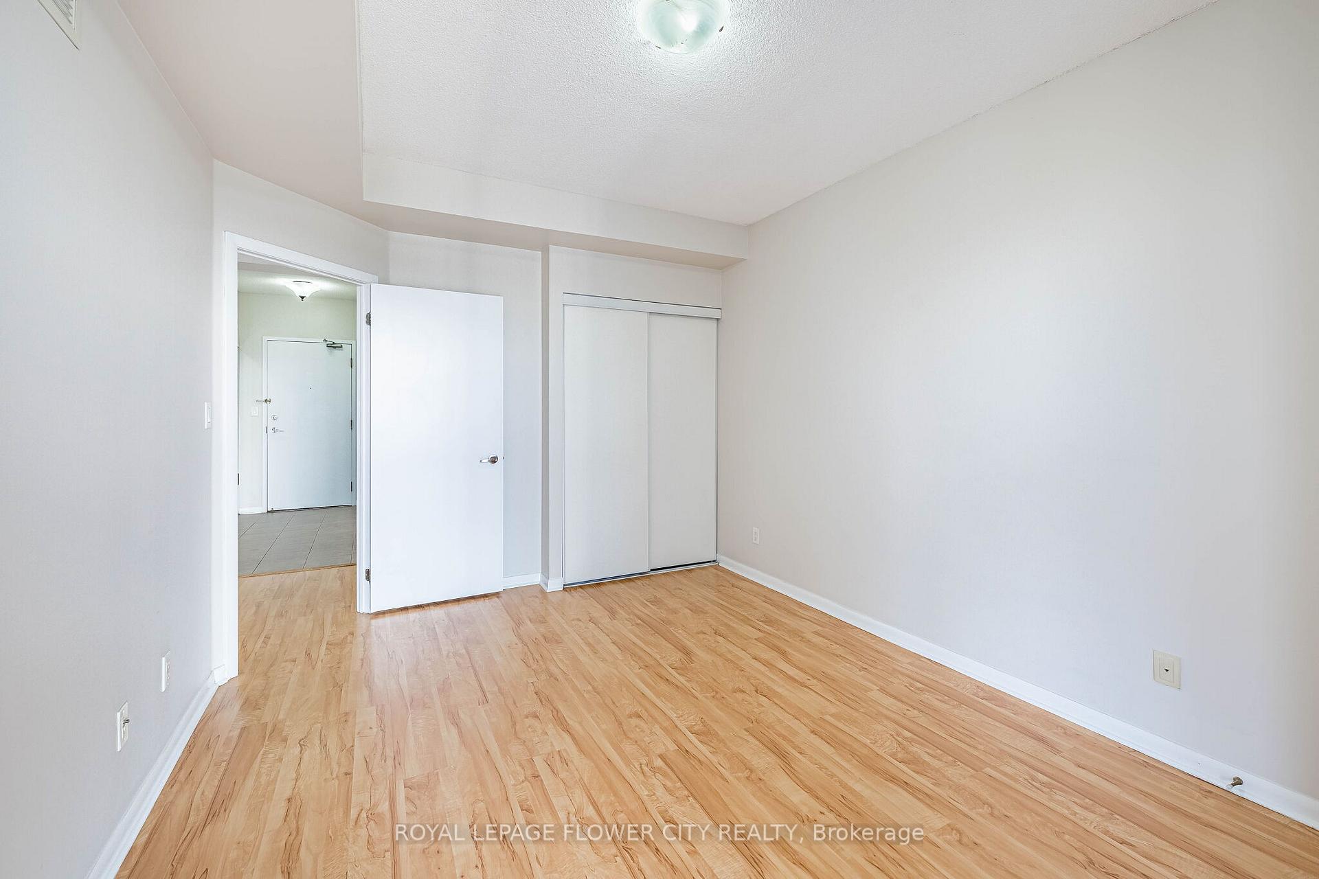 Photo 20 of Unit 907, 2464 Weston Road, North York, Weston — HOMEH