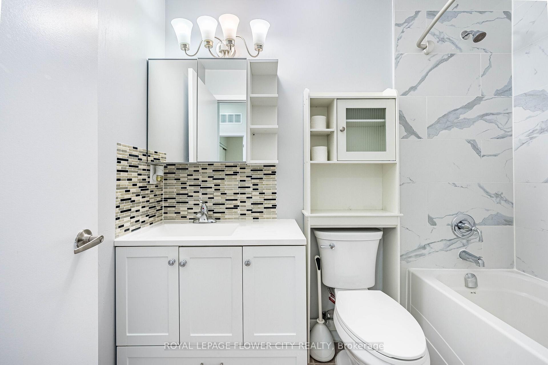 Photo 24 of Unit 907, 2464 Weston Road, North York, Weston — HOMEH