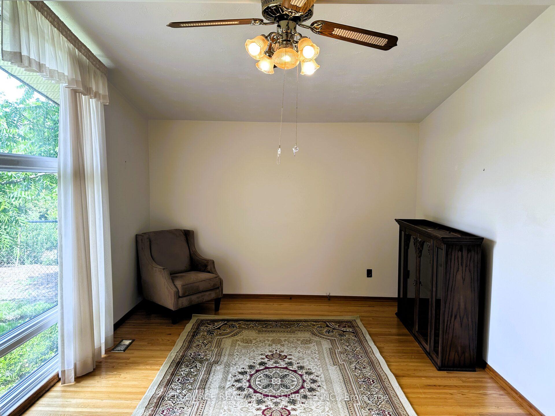 Photo 4 of 275 St Anne's Crescent, Peterborough, Northcrest Ward 5 — HOMEH