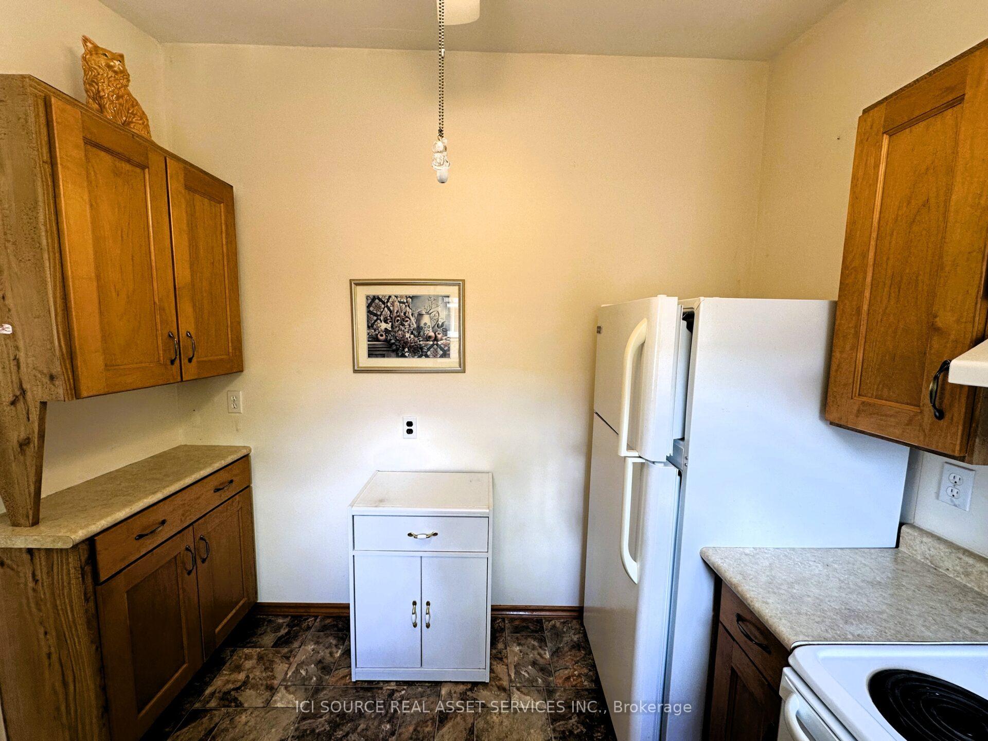 Photo 10 of 275 St Anne's Crescent, Peterborough, Northcrest Ward 5 — HOMEH