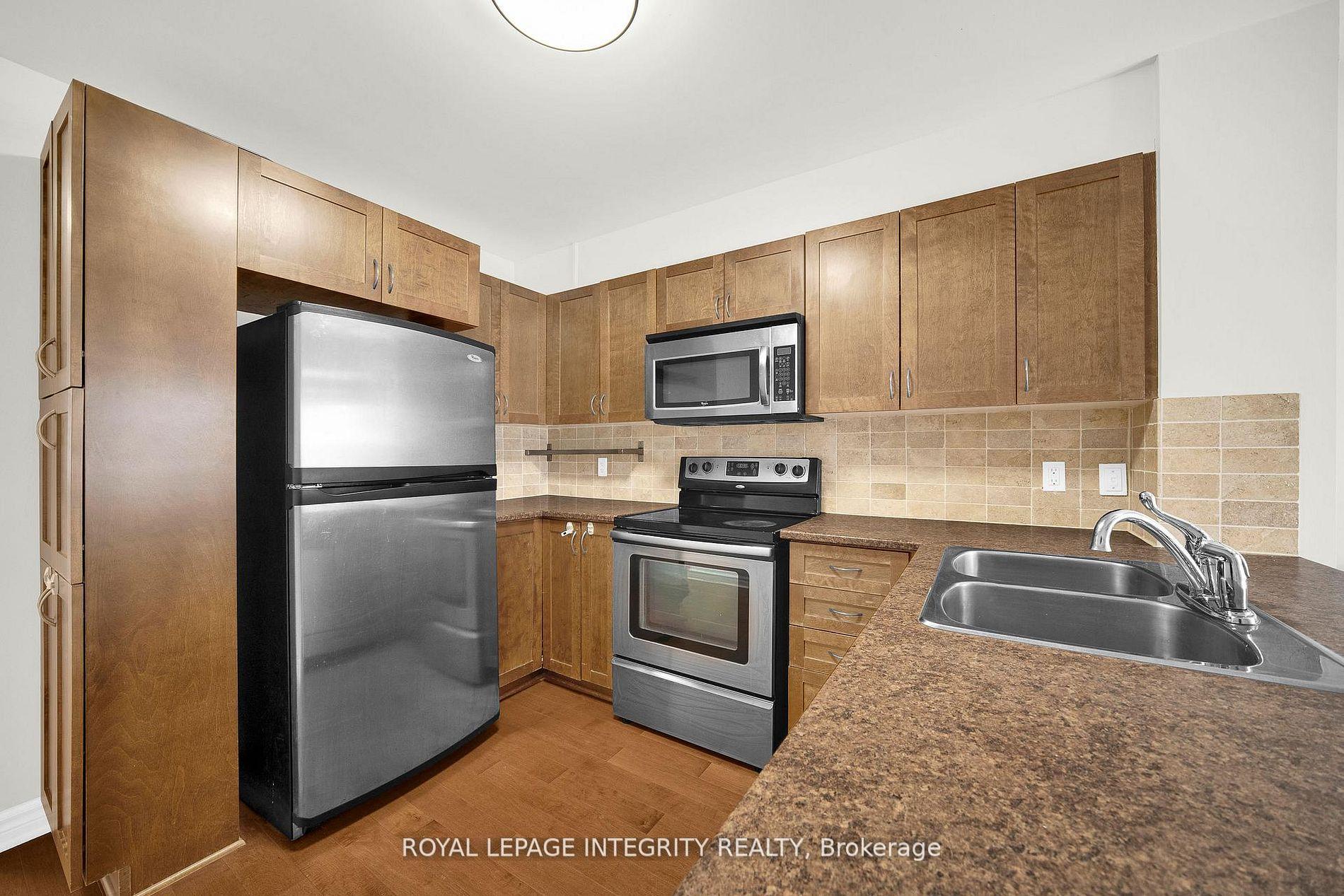 Photo 3 of Unit 64, 268 Paseo Pvt, Ottawa, Centrepointe — HOMEH