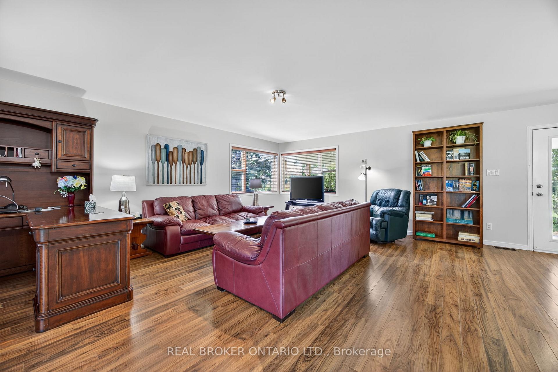 Photo 8 of 2174 Atkinson Road, Springwater, Rural Springwater — HOMEH