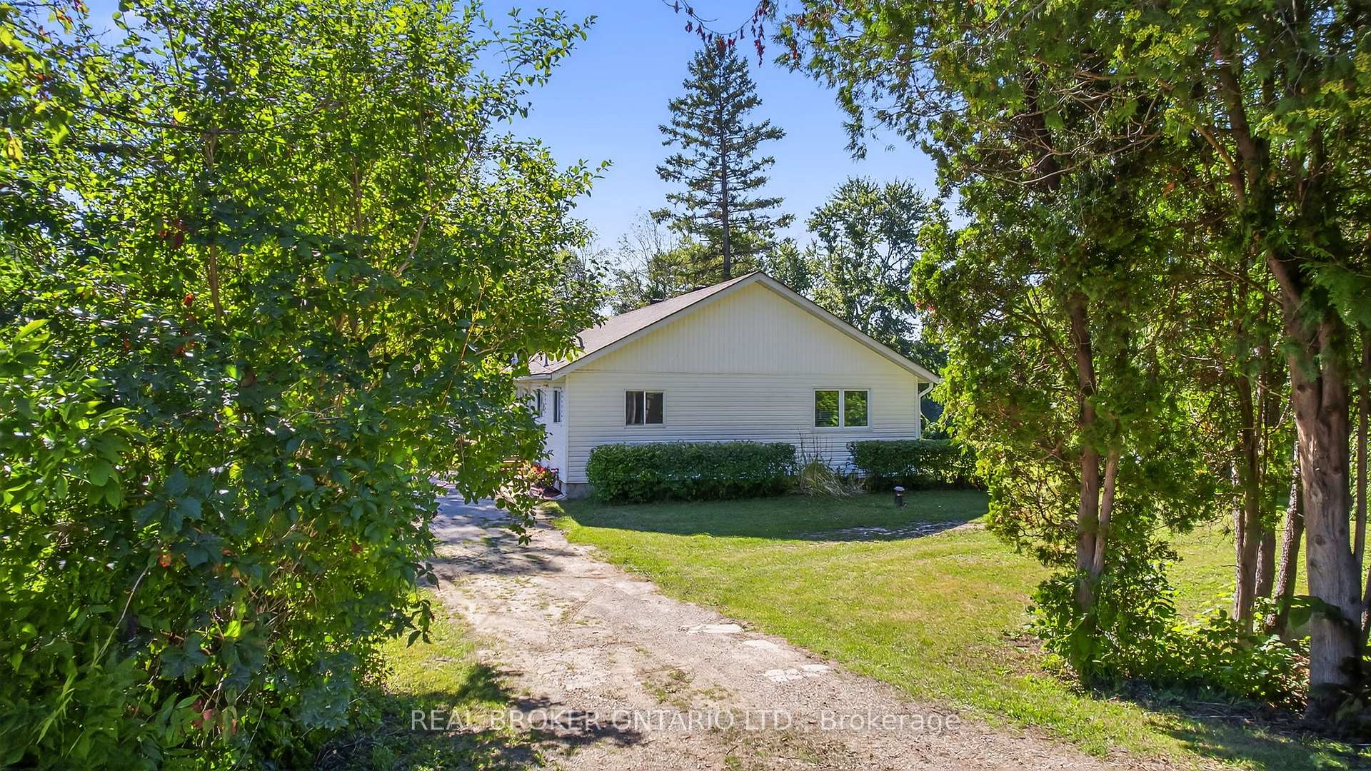Photo 21 of 2174 Atkinson Road, Springwater, Rural Springwater — HOMEH