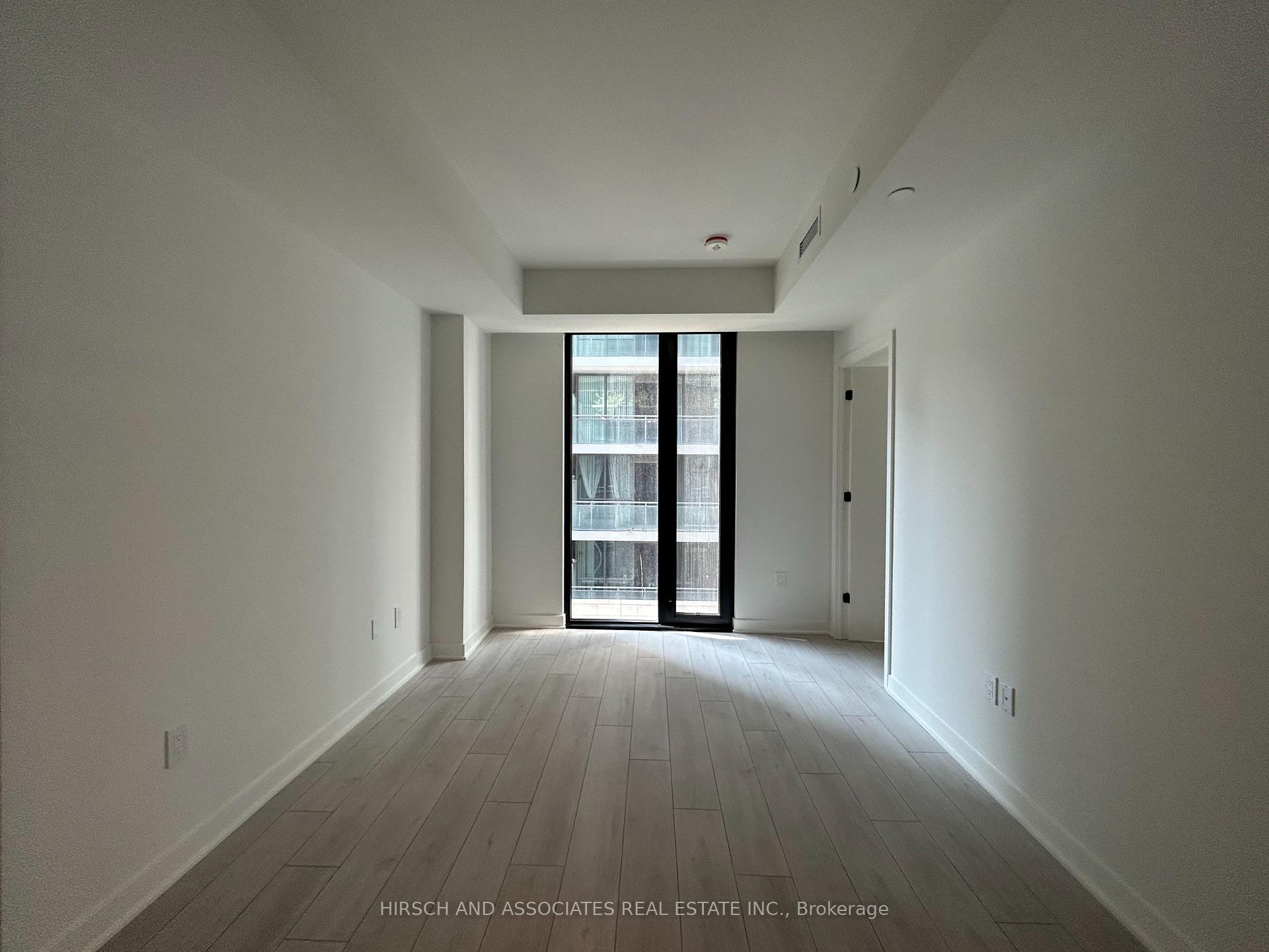 Photo 5 of Unit 811, 55 Charles Street E, Toronto, Church-Yonge Corridor — HOMEH