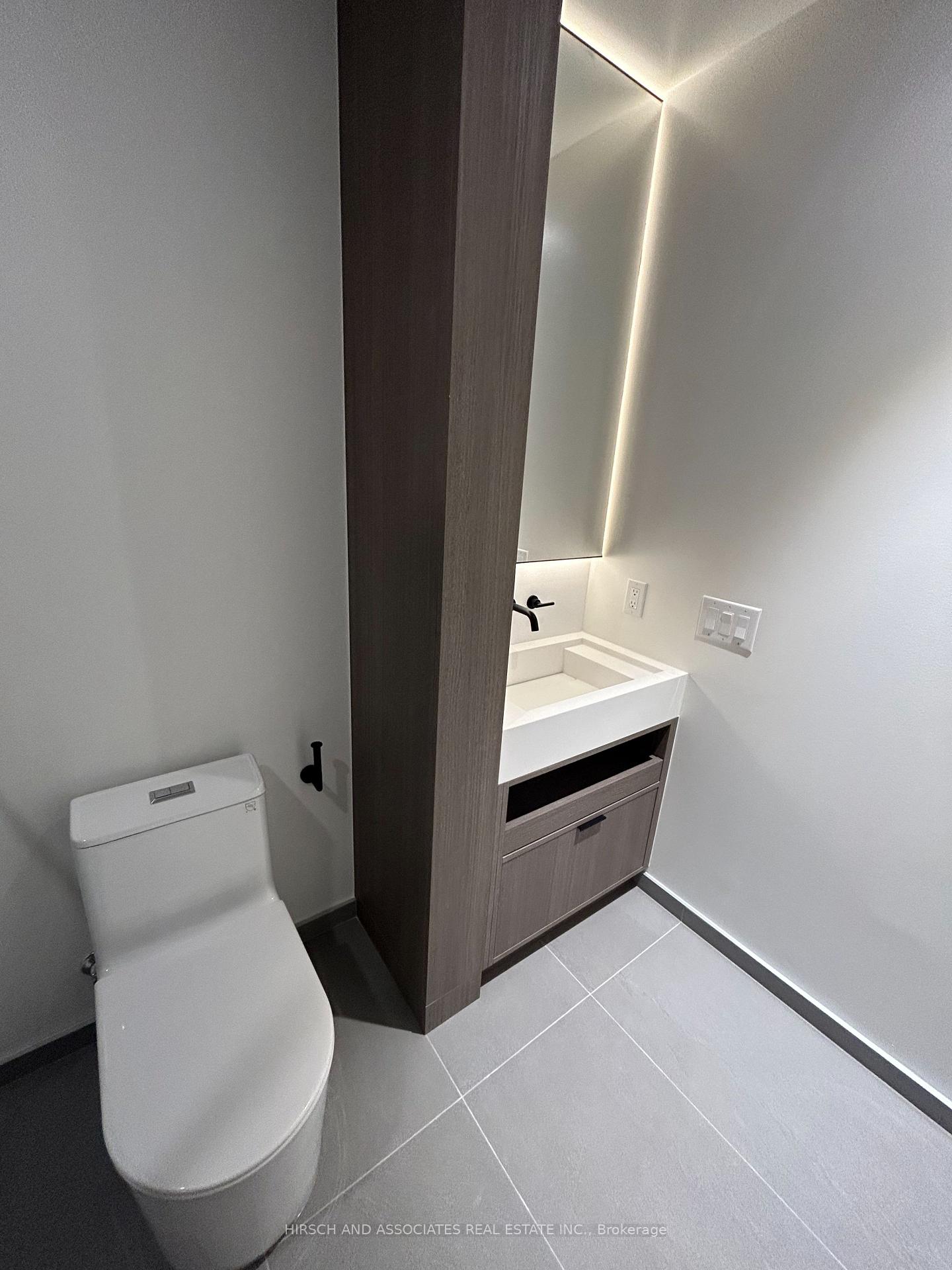Photo 10 of Unit 811, 55 Charles Street E, Toronto, Church-Yonge Corridor — HOMEH