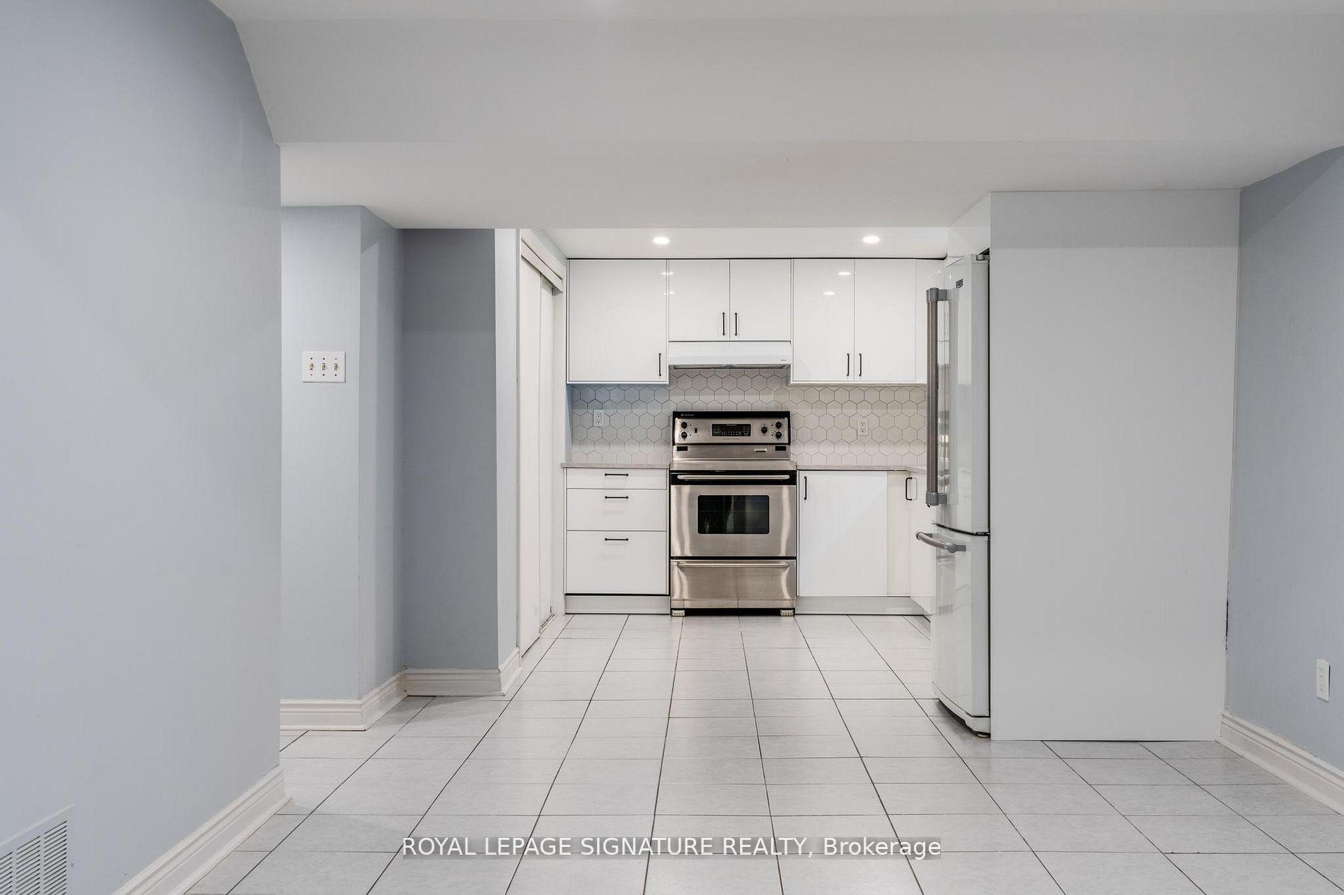 Photo 2 of 6 Robert Street, Markham, Village Green-South Unionville — HOMEH