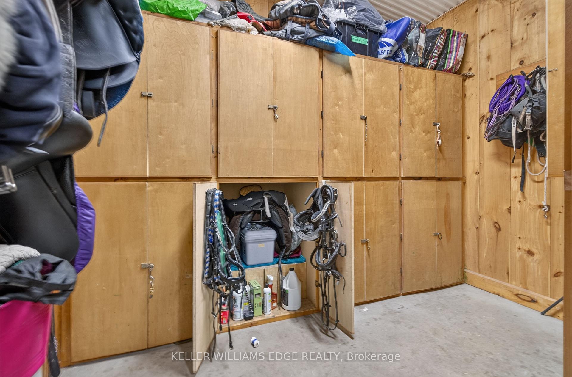 Photo 12 of 564 8th Concession Road E, Hamilton, Rural Flamborough — HOMEH