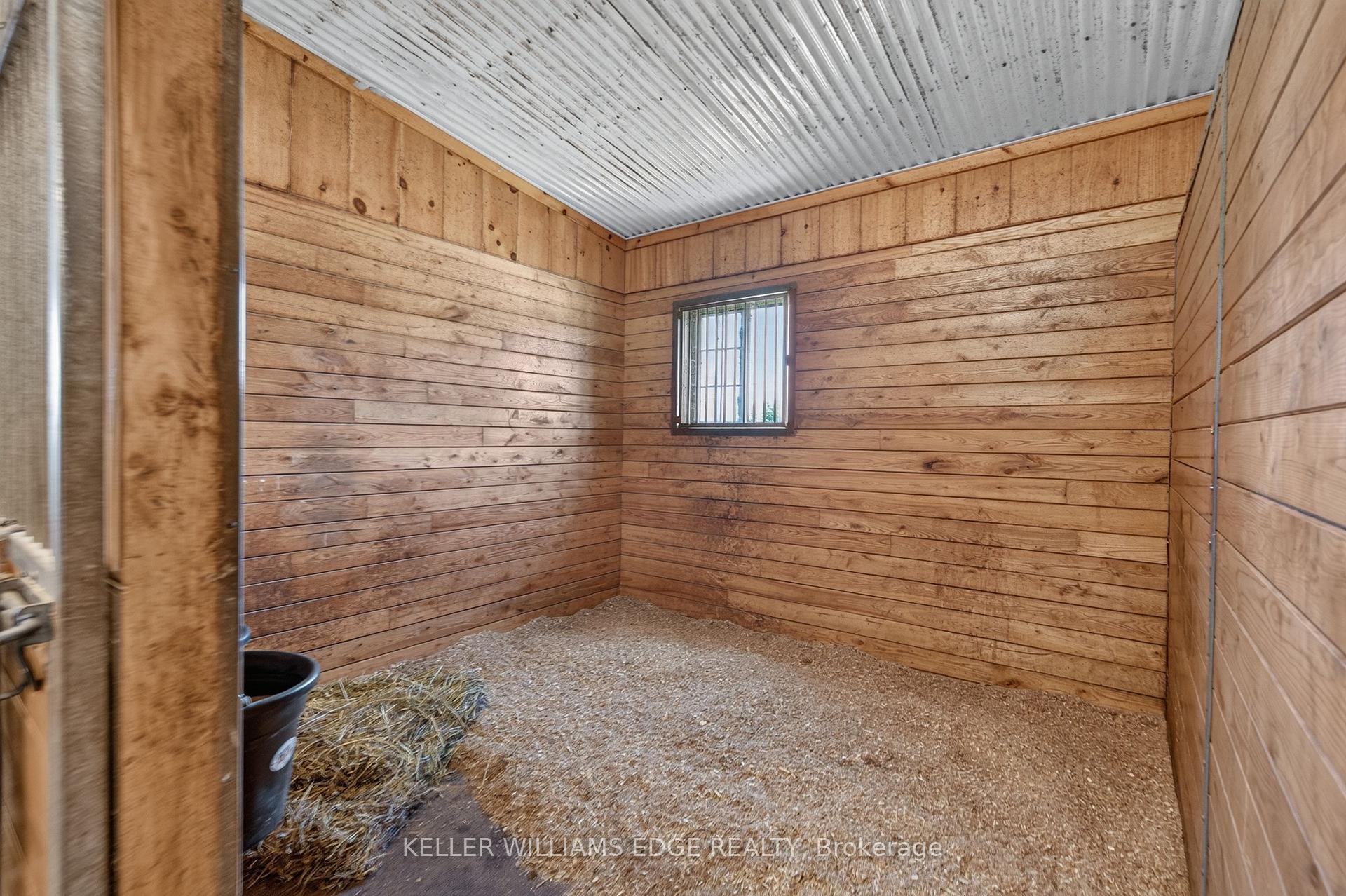 Photo 14 of 564 8th Concession Road E, Hamilton, Rural Flamborough — HOMEH