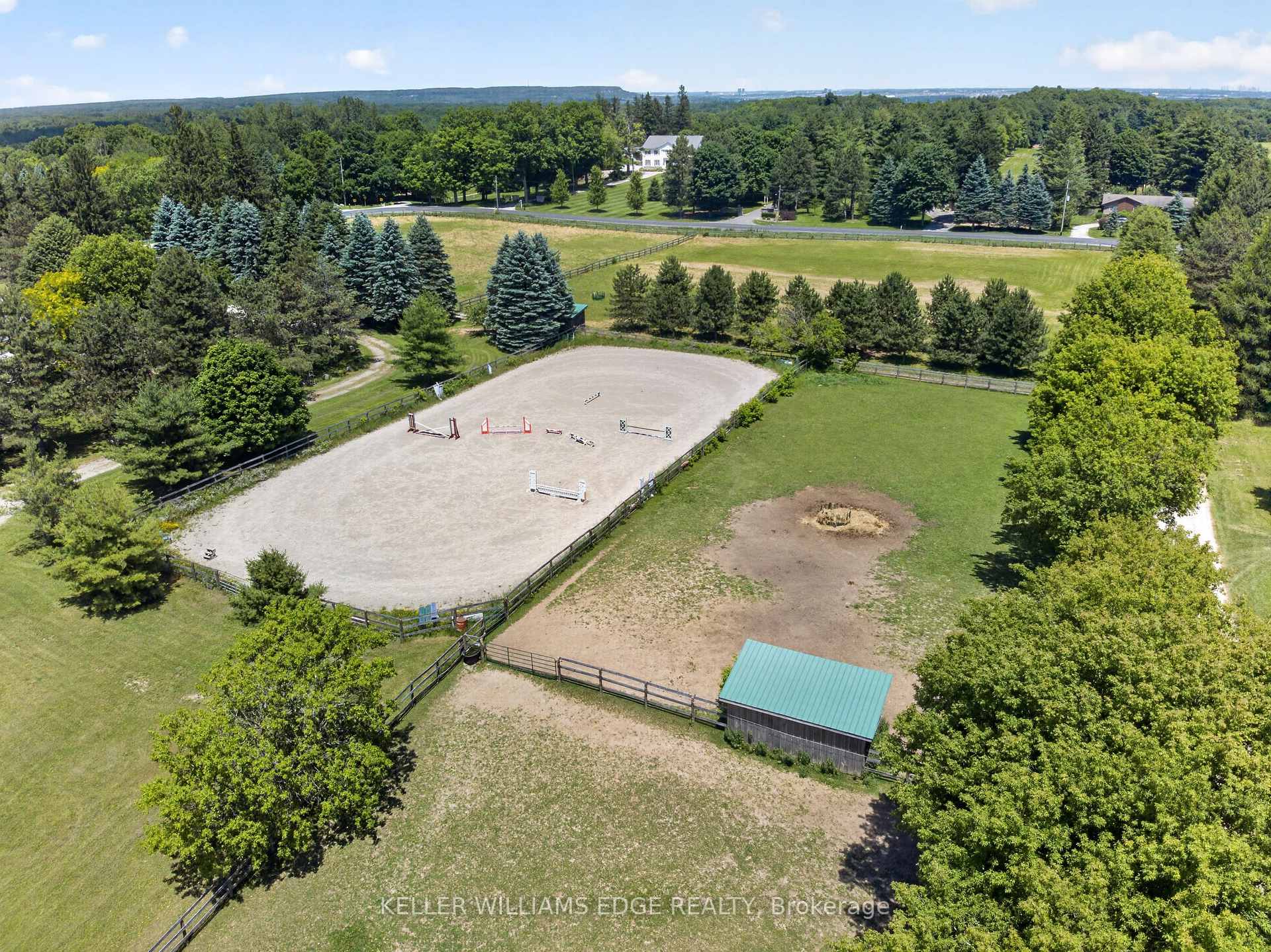Photo 24 of 564 8th Concession Road E, Hamilton, Rural Flamborough — HOMEH