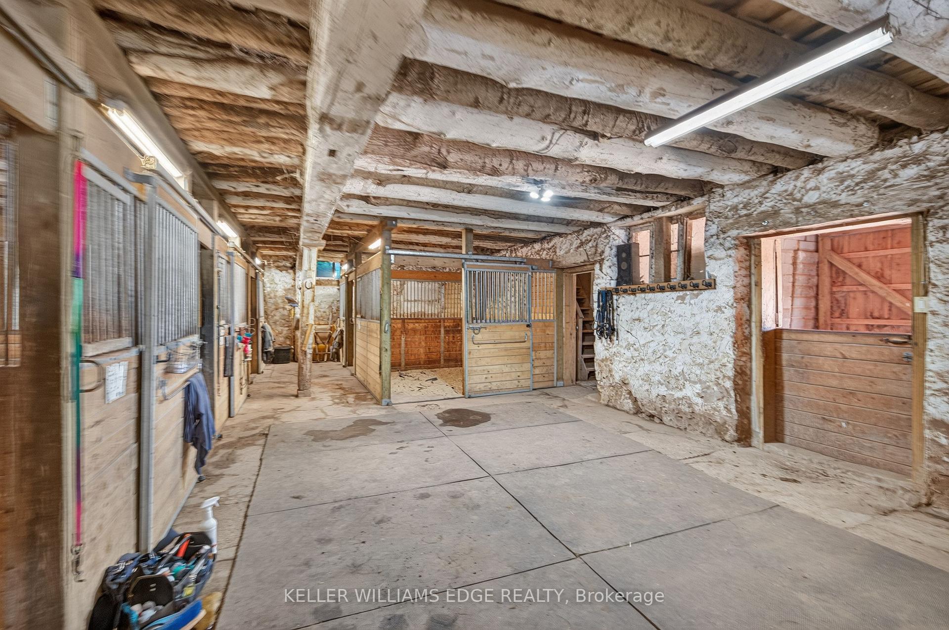 Photo 29 of 564 8th Concession Road E, Hamilton, Rural Flamborough — HOMEH