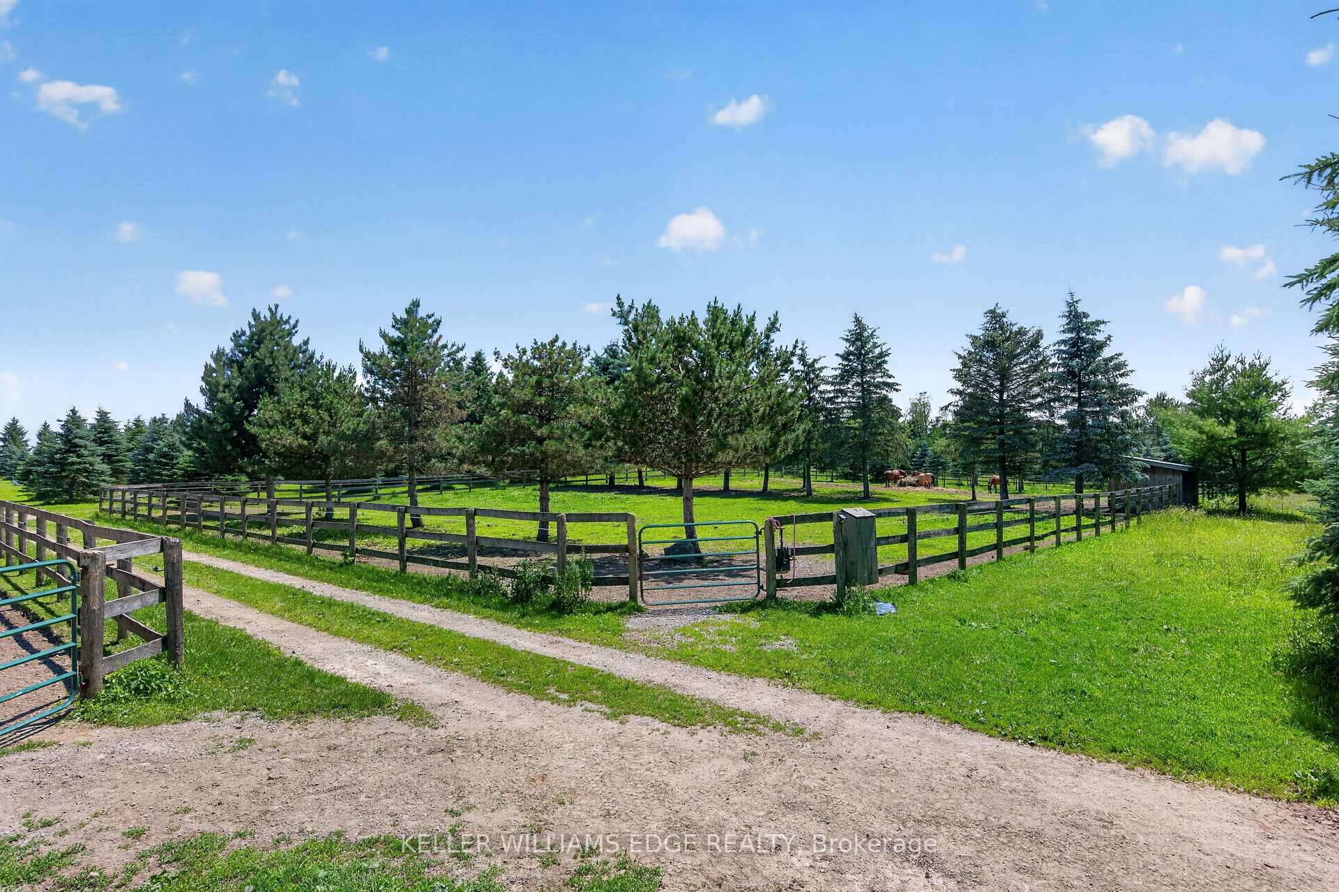 Photo 39 of 564 8th Concession Road E, Hamilton, Rural Flamborough — HOMEH