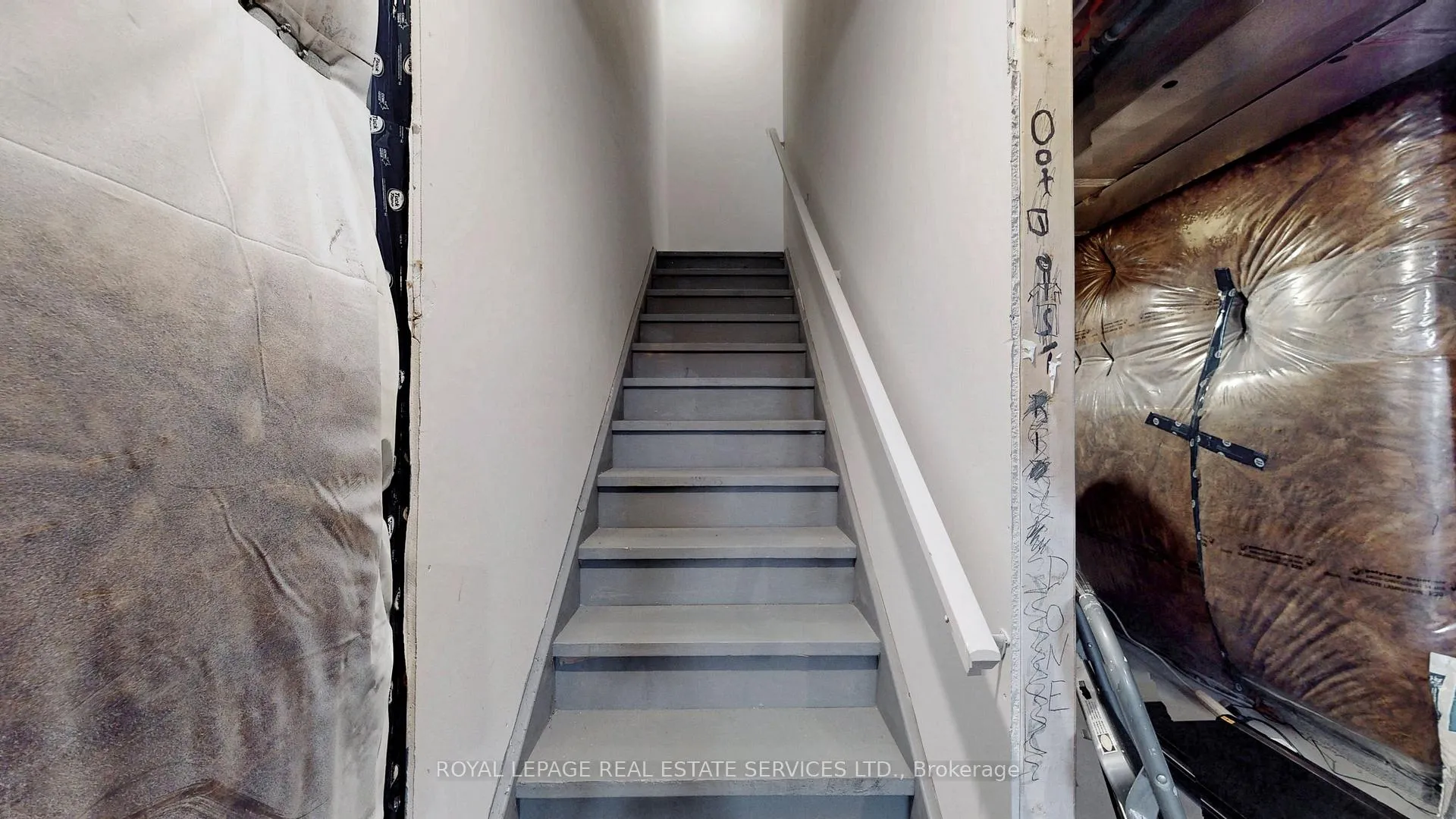 Photo 25 of 1068 Lockie Drive, Oshawa, Kedron — HOMEH