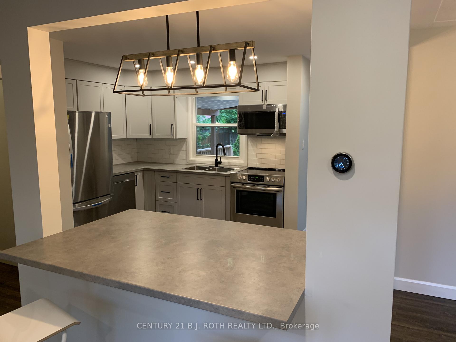Photo 3 of 156 Puget Street, Barrie, Codrington — HOMEH