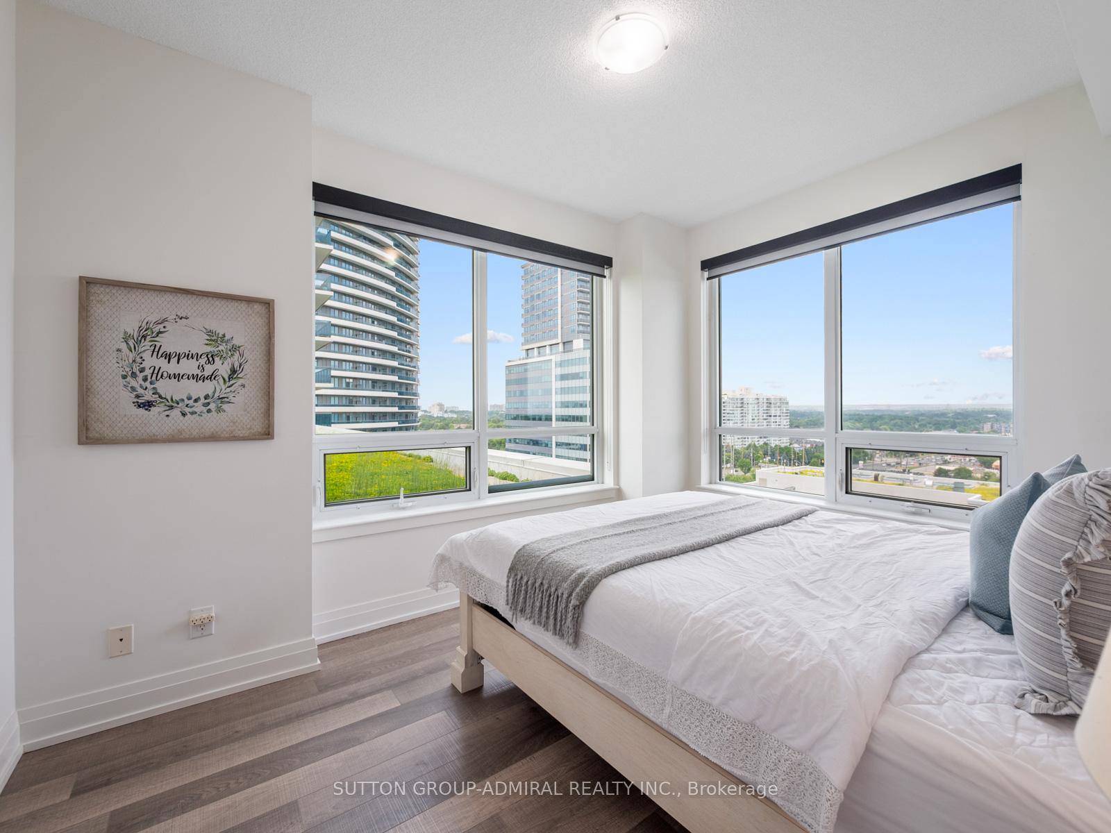 Photo 12 of Unit 912, 7167 Yonge Street, Markham, Thornhill — HOMEH