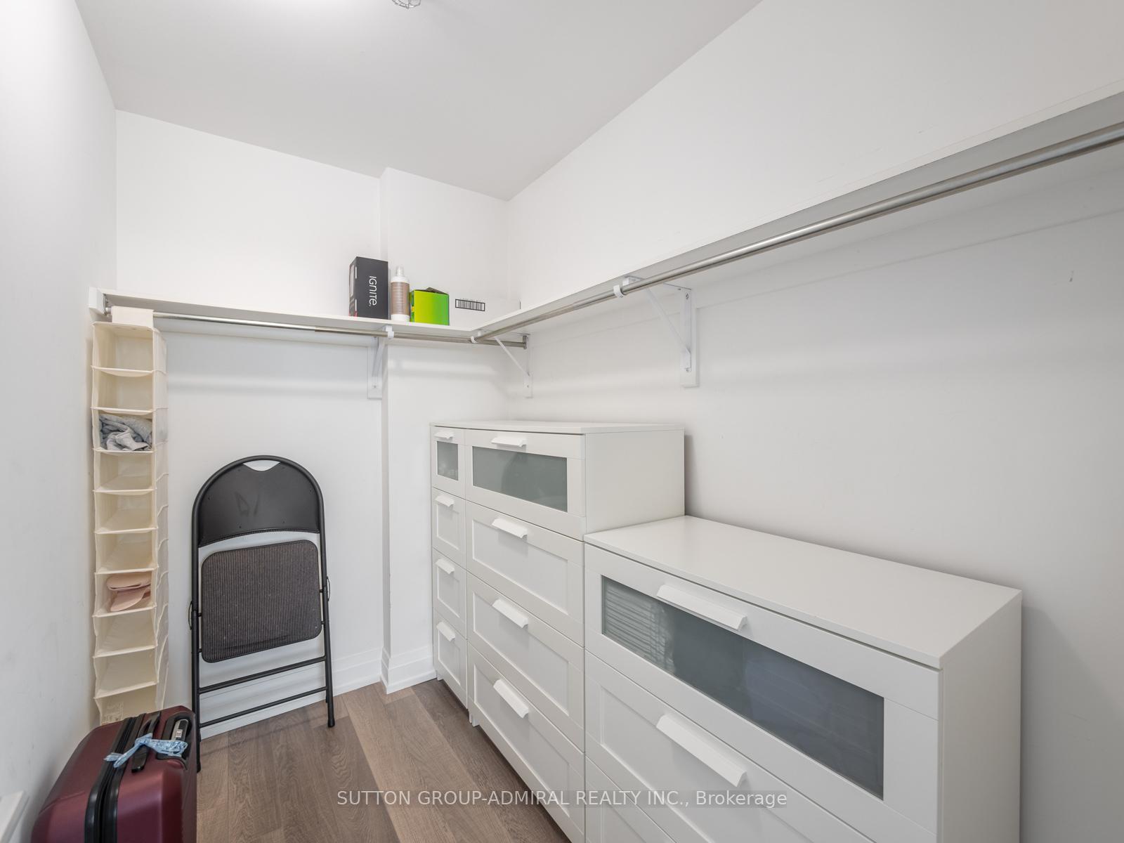 Photo 16 of Unit 912, 7167 Yonge Street, Markham, Thornhill — HOMEH