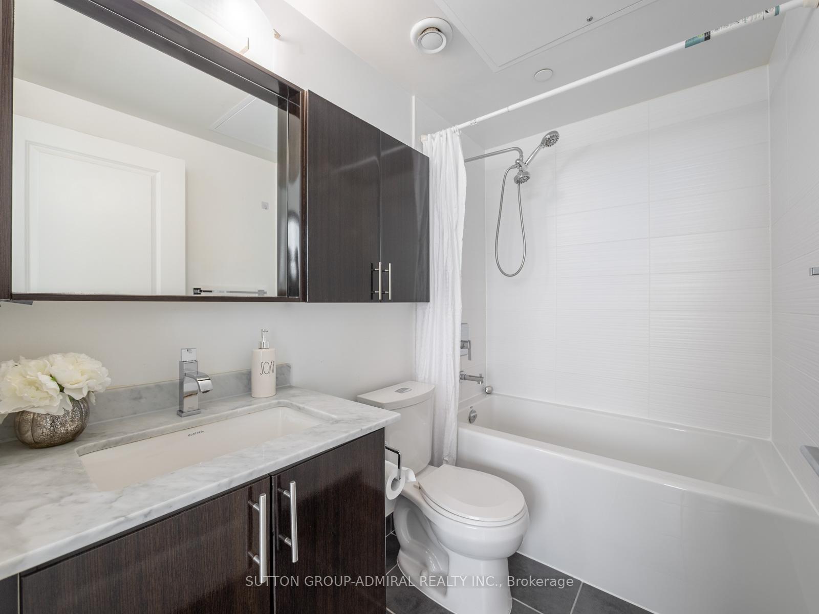 Photo 17 of Unit 912, 7167 Yonge Street, Markham, Thornhill — HOMEH