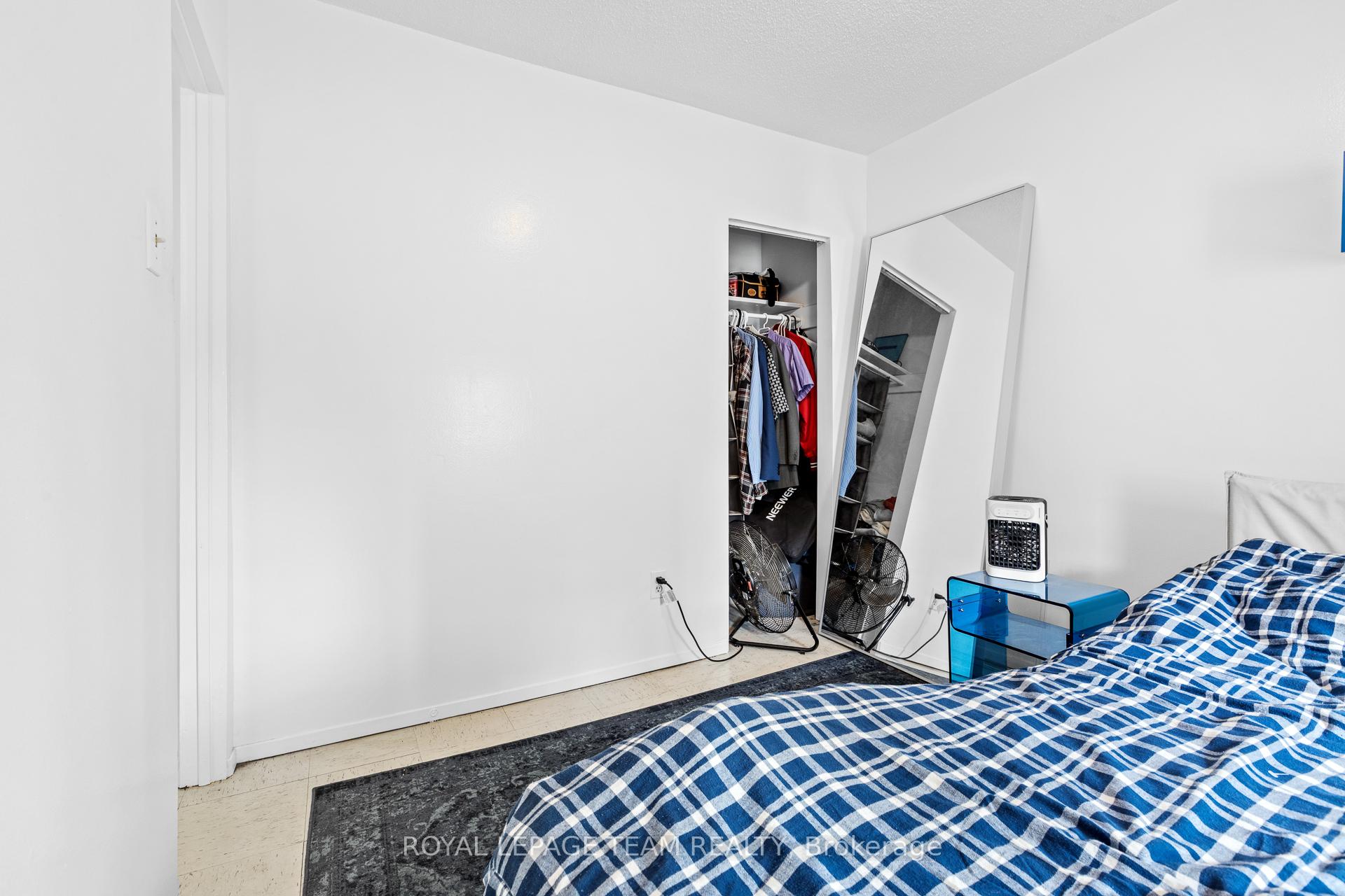 Photo 10 of Unit B, 53-1/2 Champagne Avenue, Ottawa, West Centre Town — HOMEH