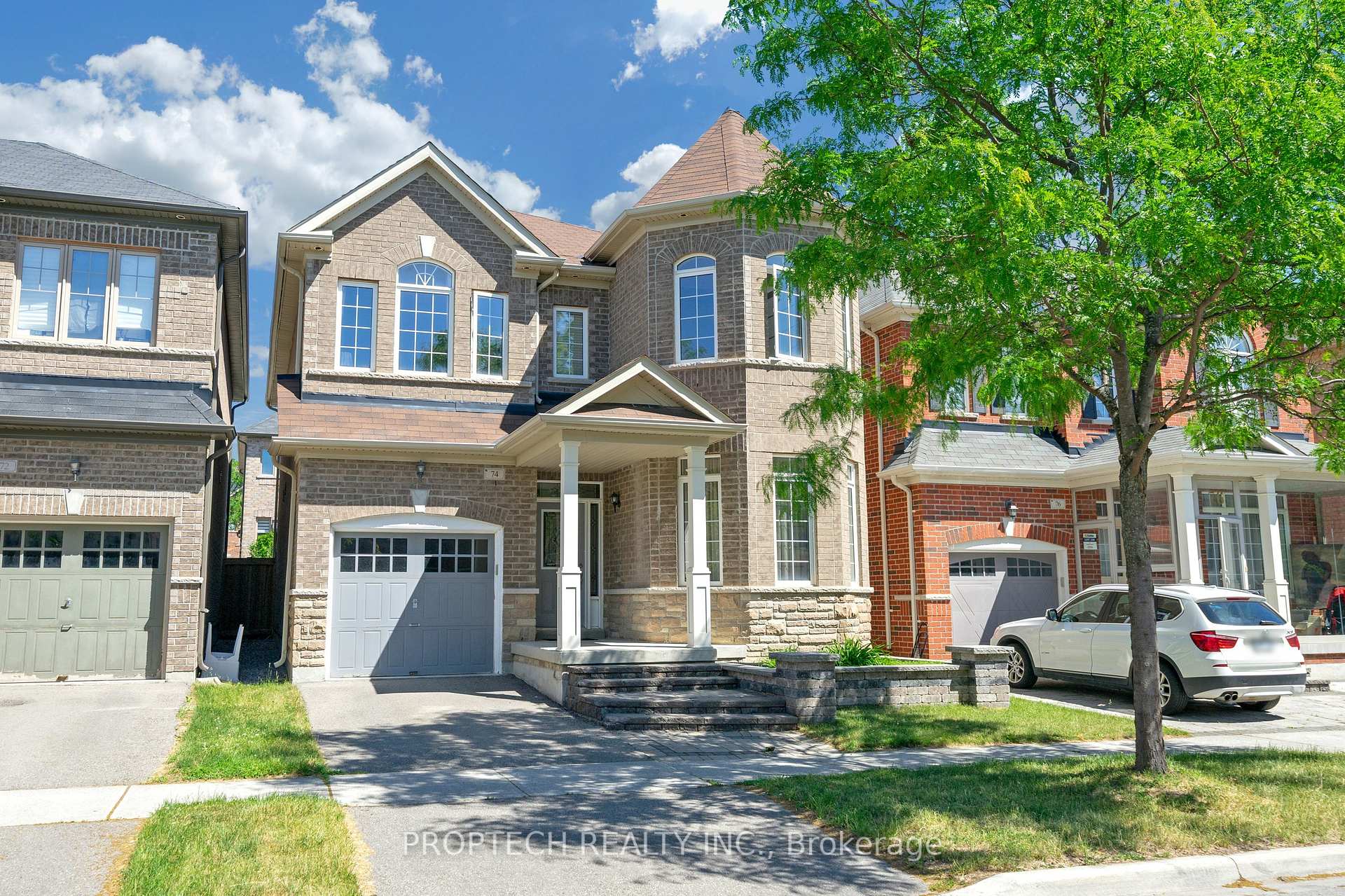 Photo 2 of 74 Manila Avenue, Markham, Berczy — HOMEH