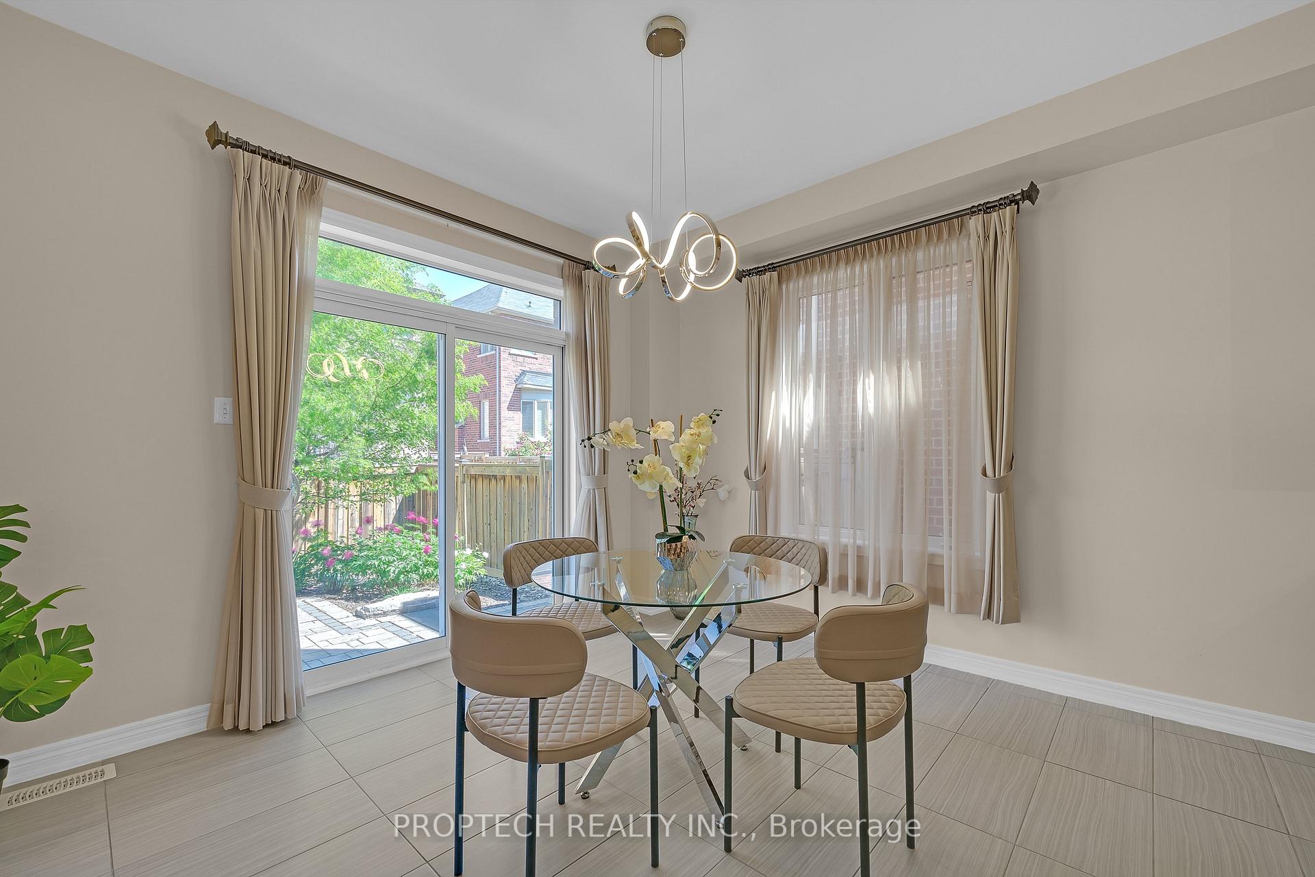 Photo 11 of 74 Manila Avenue, Markham, Berczy — HOMEH